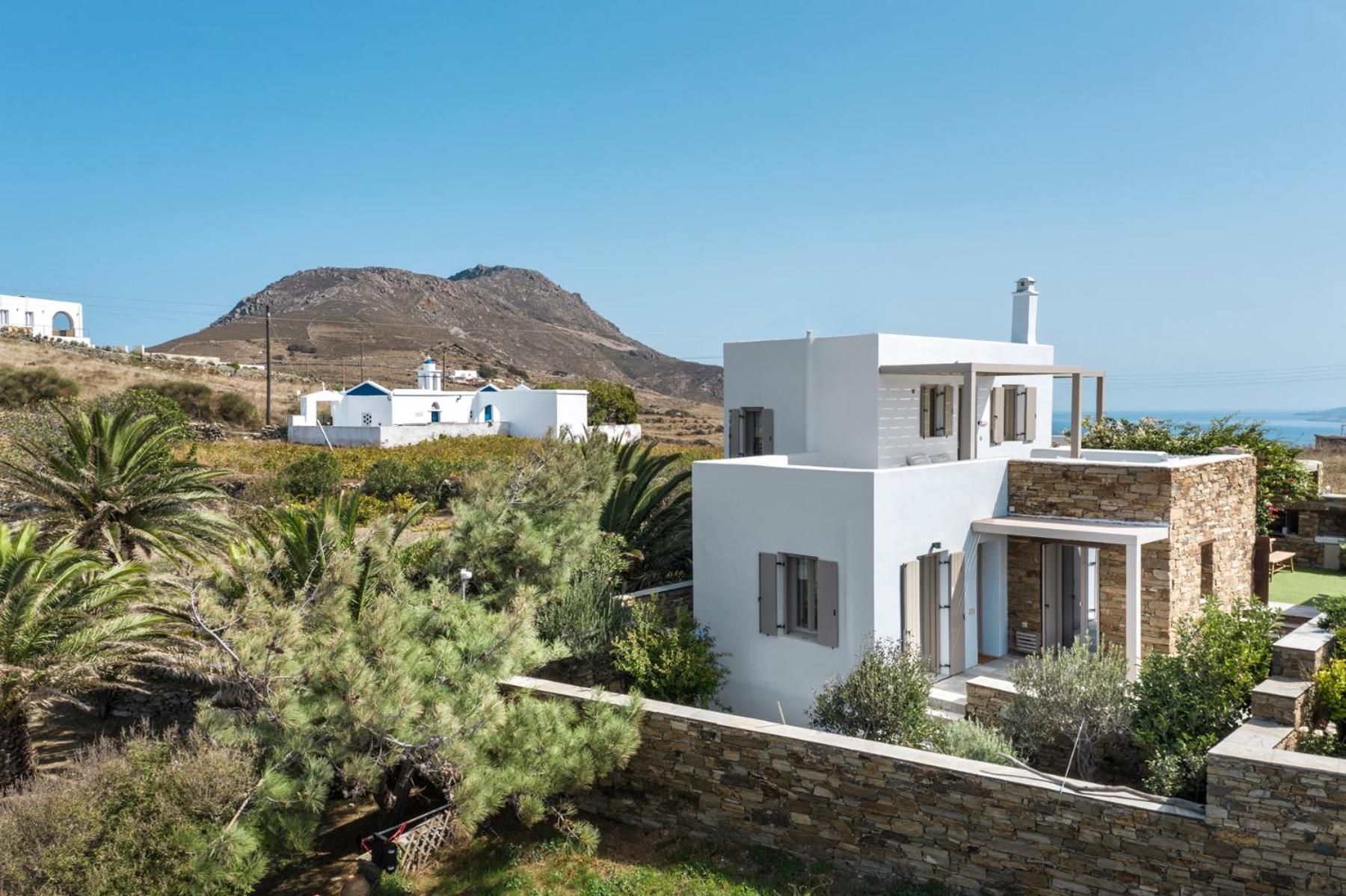 Hotel White Tinos Luxury Suites