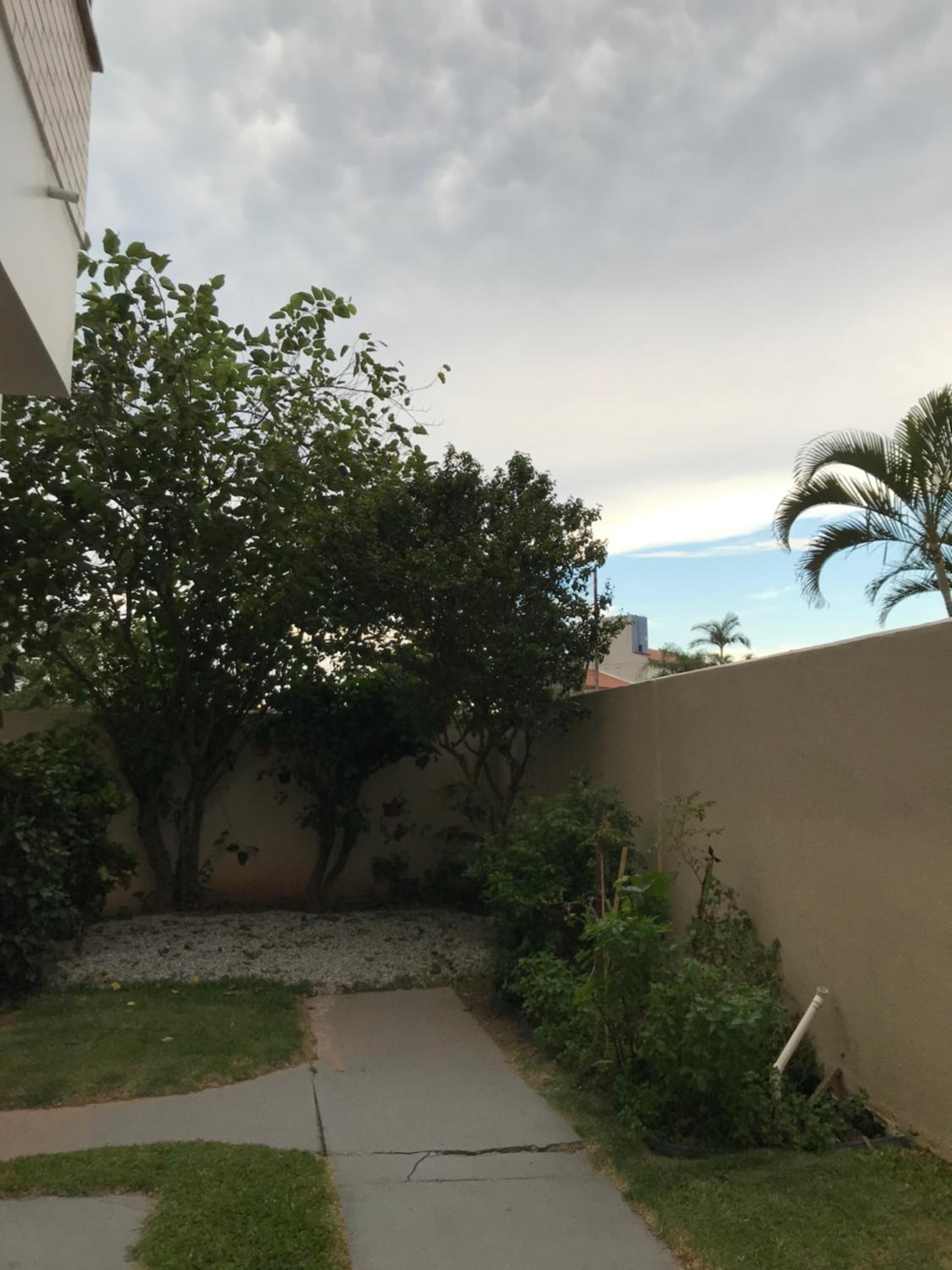 Apt Ingleses 200m praia view 4
