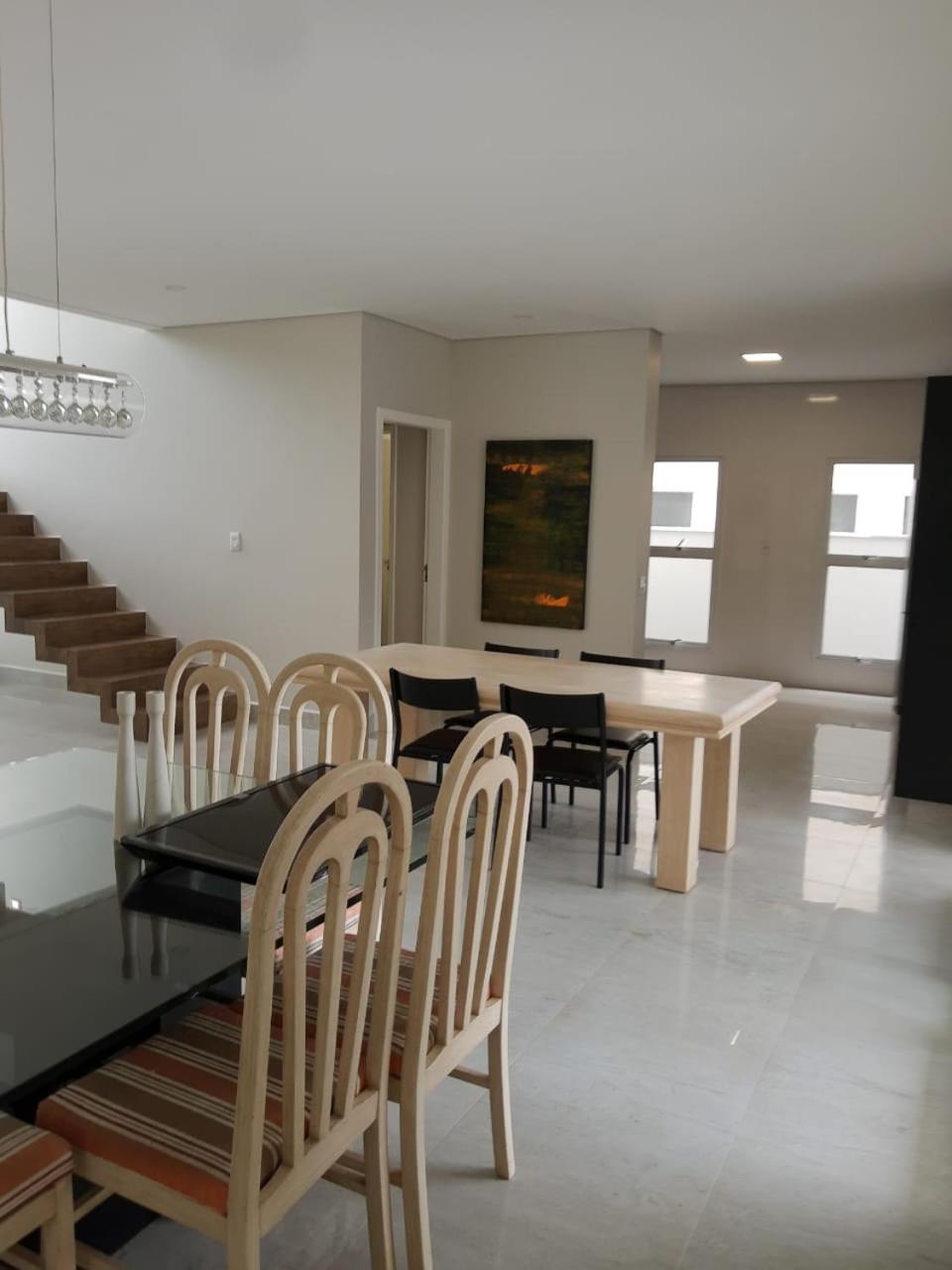Casa Alto Padrão em Ubatuba em Condomínio