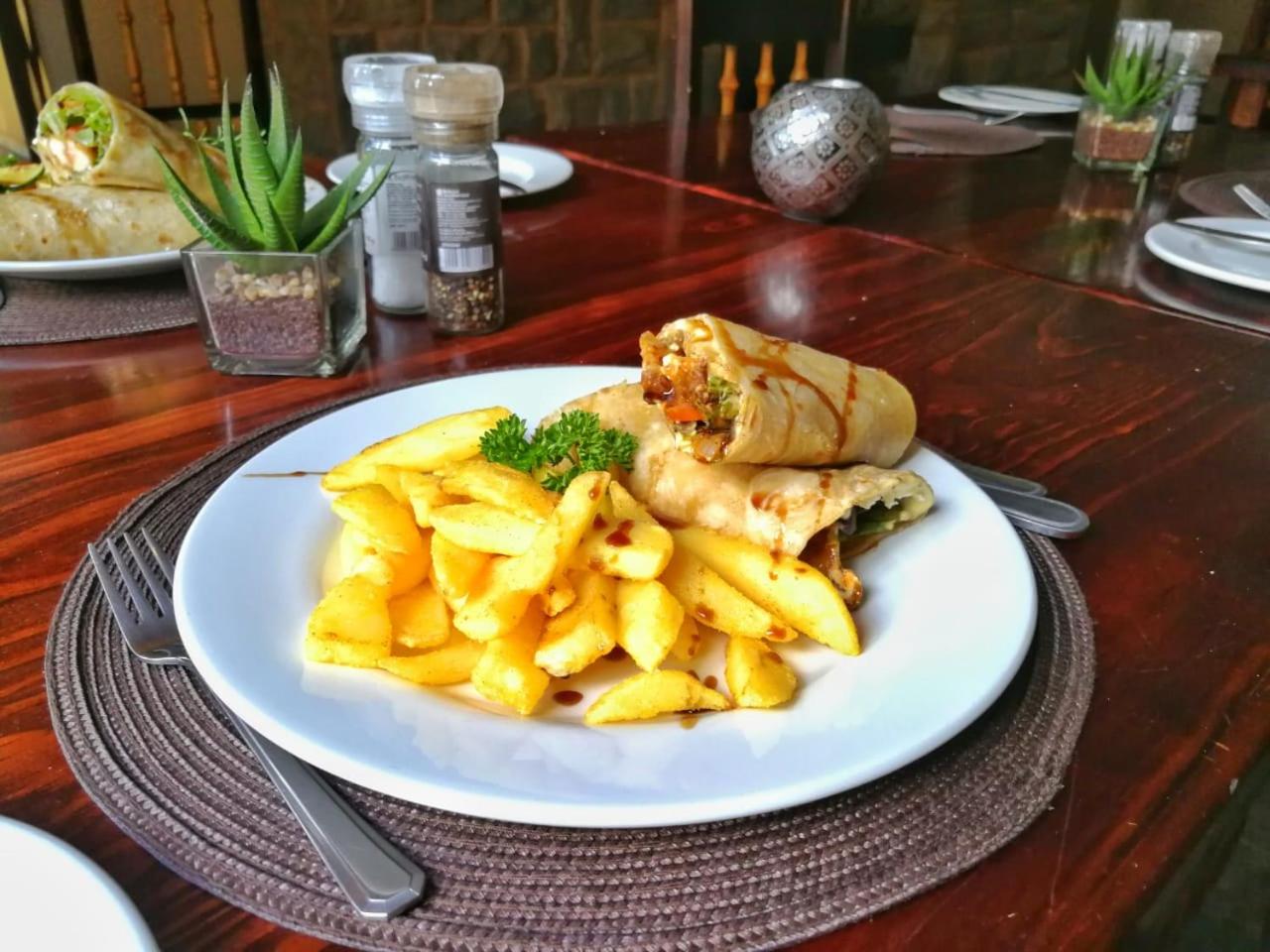 17 on Bird Guest House