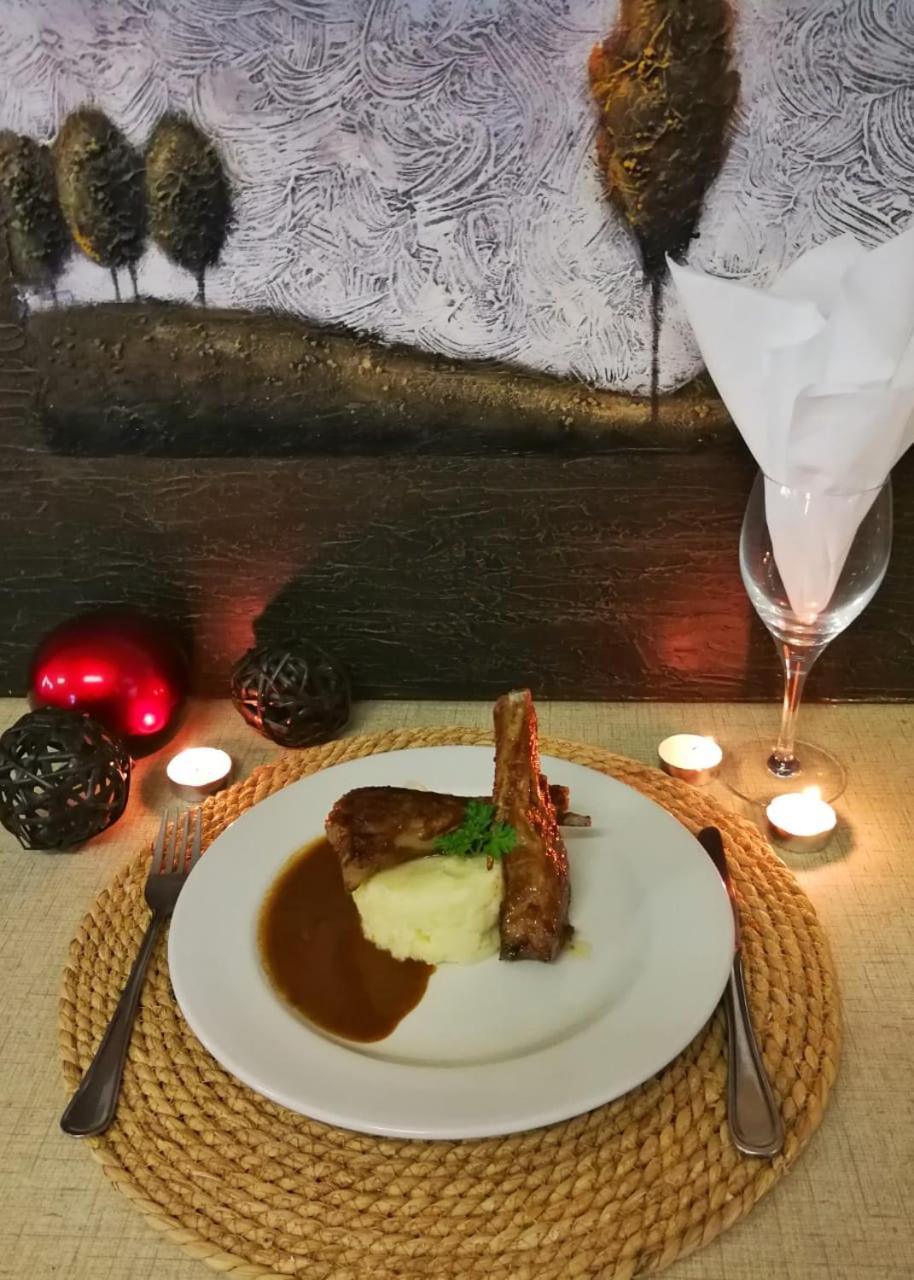 17 on Bird Guest House