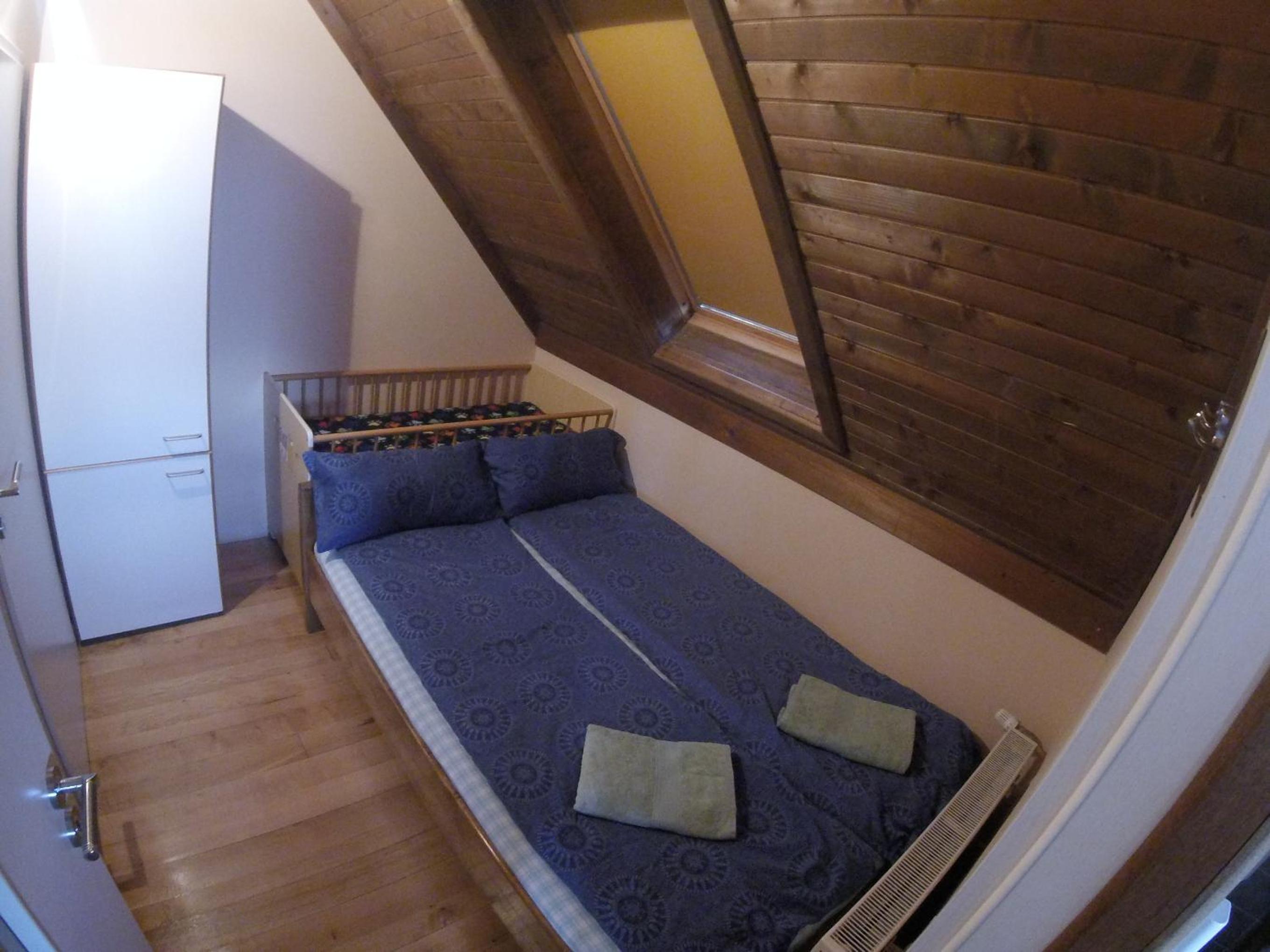 Photo 51