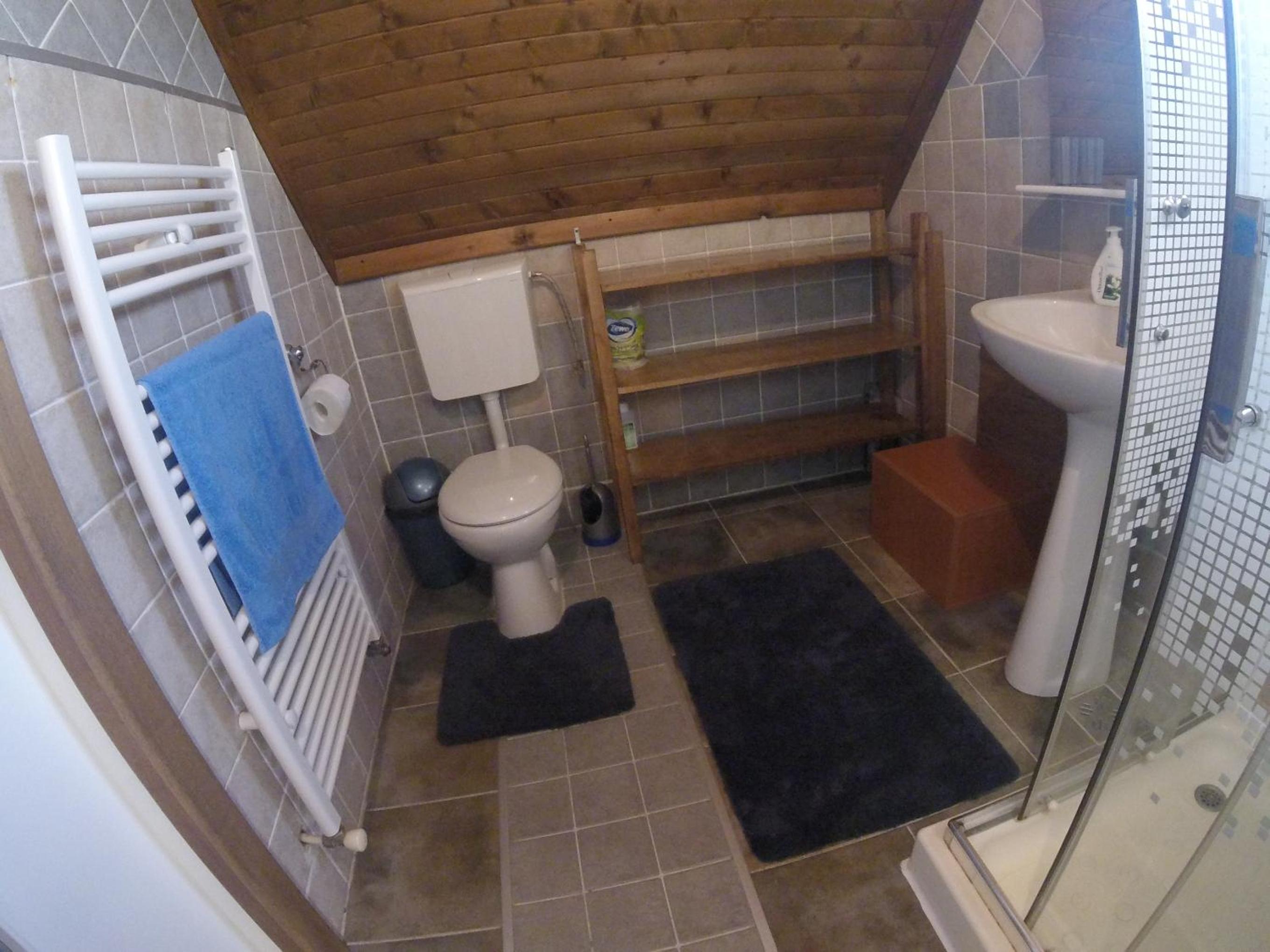 Photo 56