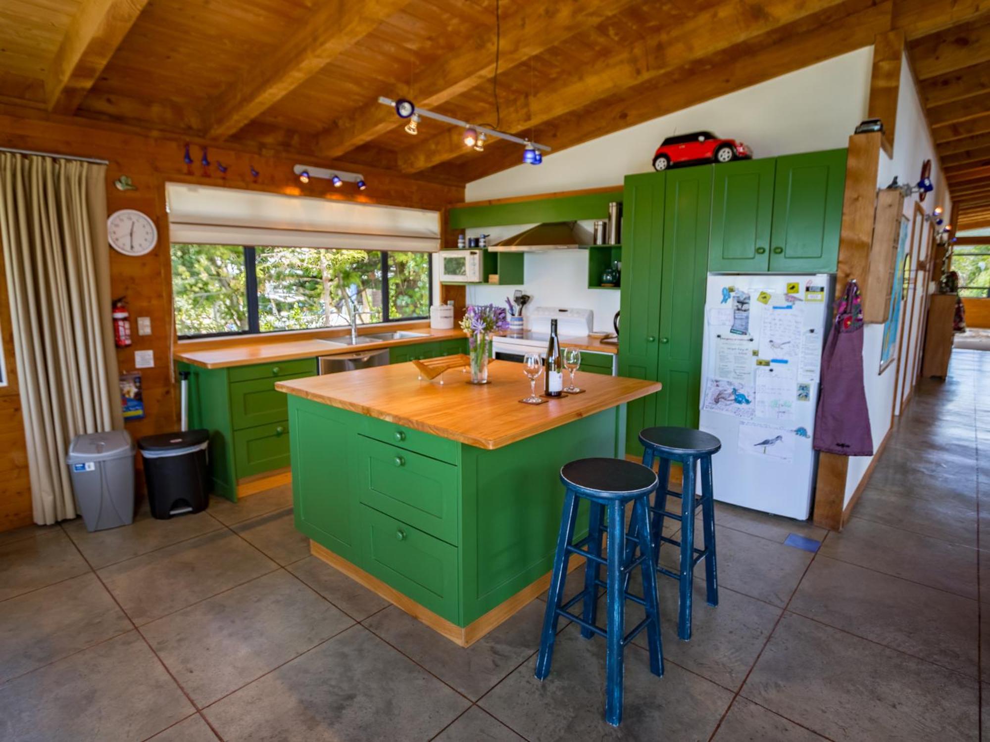 Mohua - Pakawau Holiday Home view 3