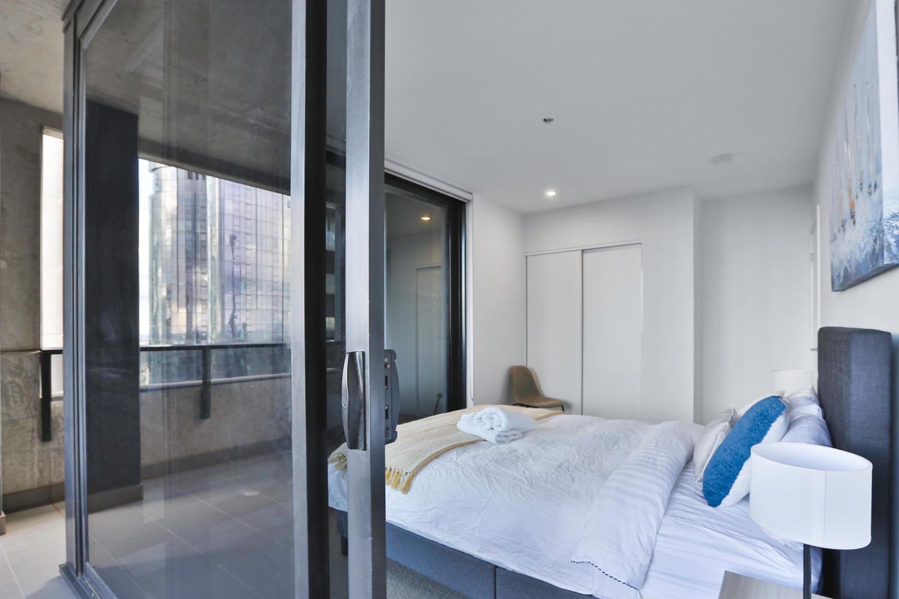MY80 Apartment located in the inner of Melbourne CBD view 4