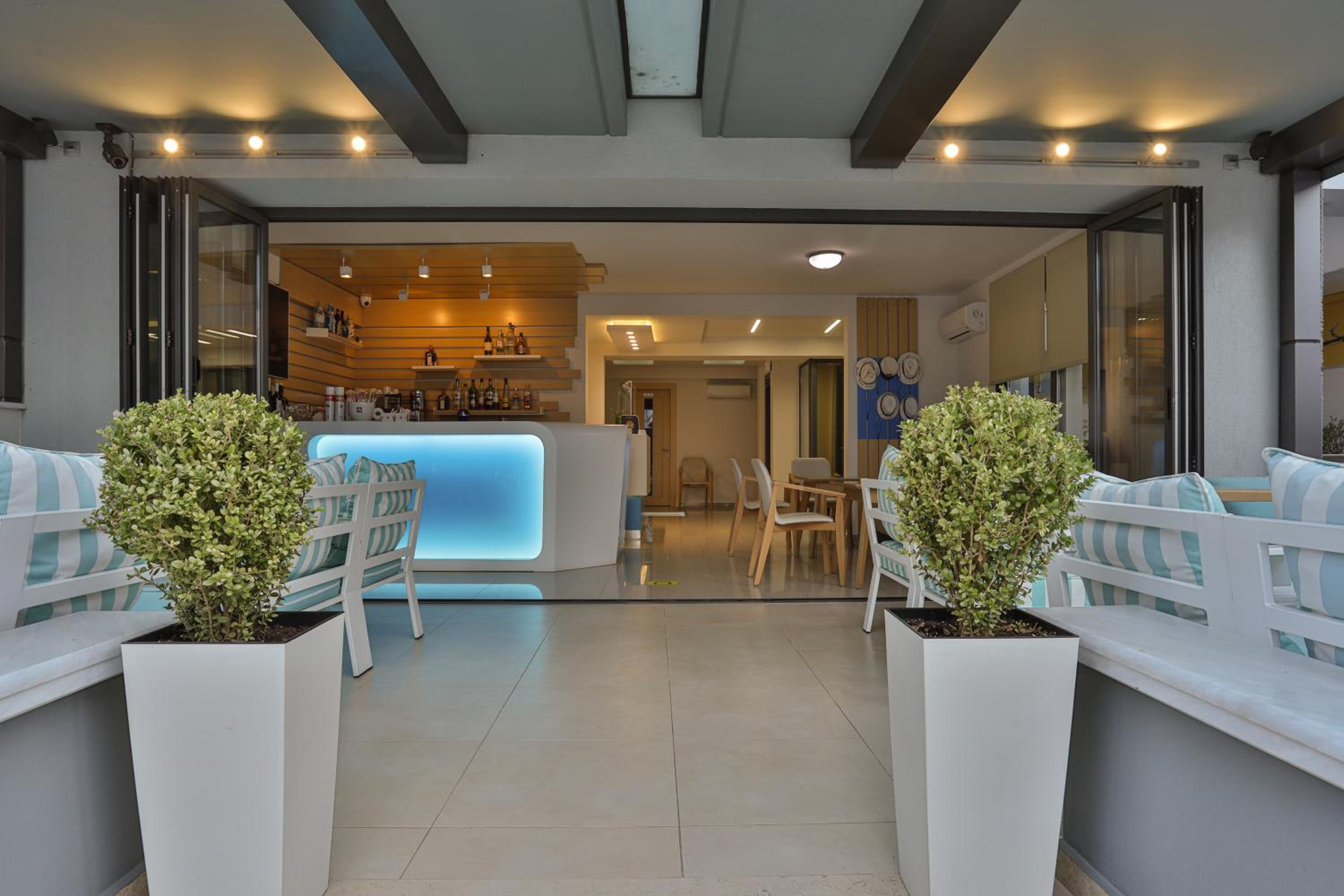 Alarzo Rooms, photo 17