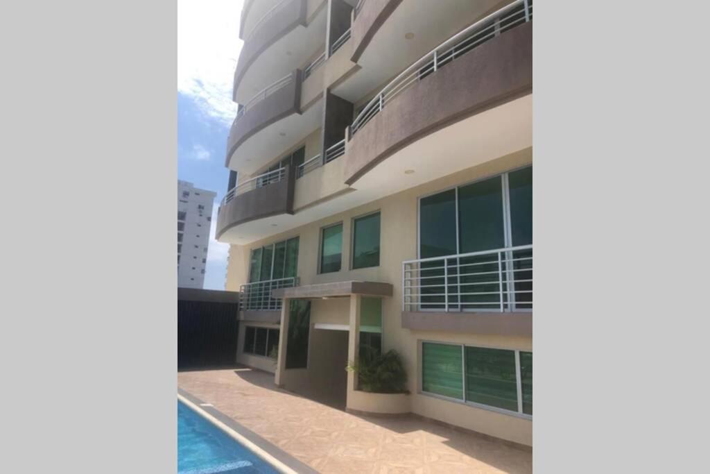 Hotel Very Comfortable Family Apartment On Salinas Beach