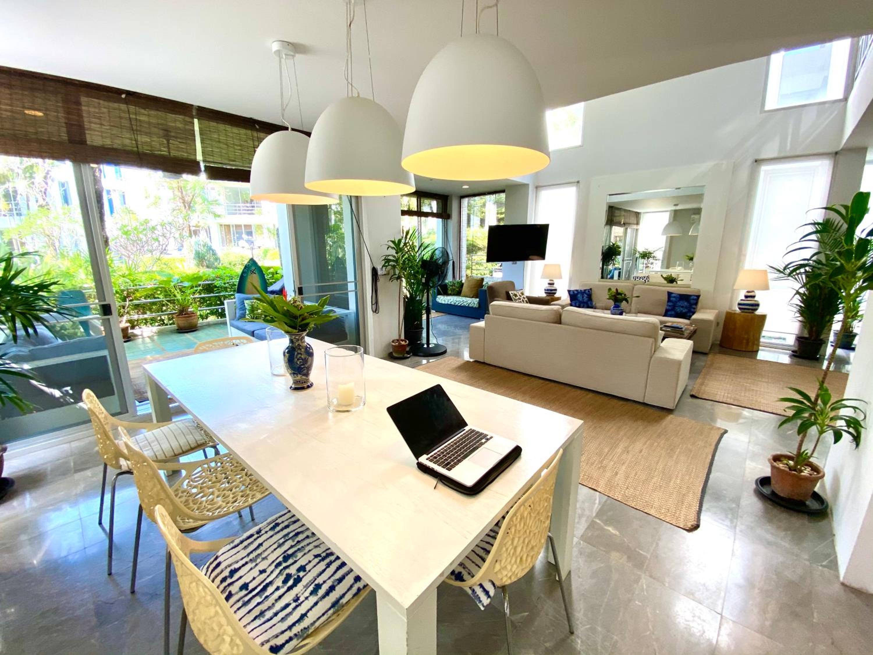 Natural Villas -Front Samet - Beach front 3BR with Pool