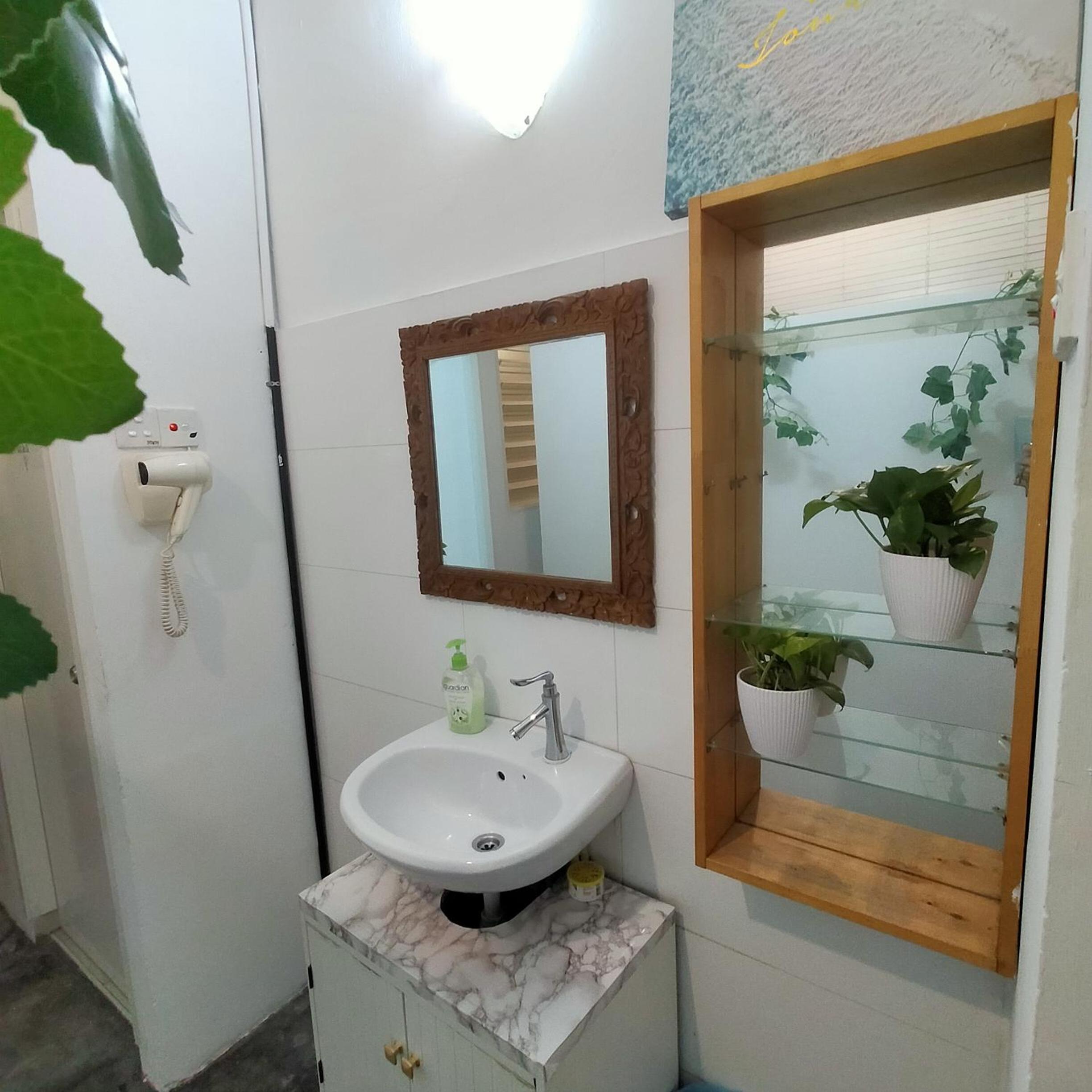 Digital Nomad House KL Bukit Bintang - 24&7 Coworking Access Included