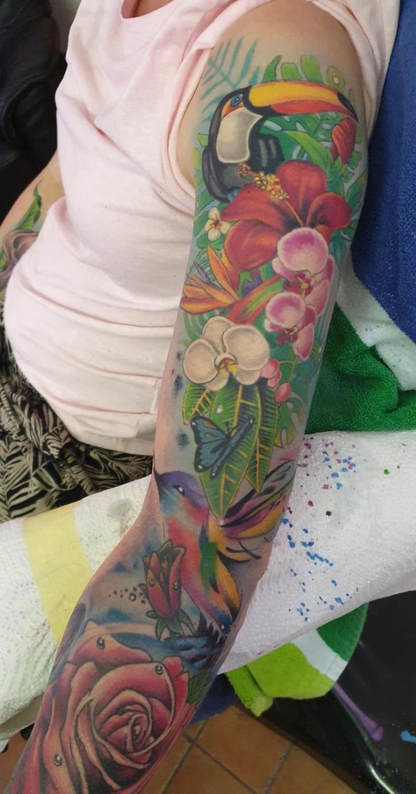 Tattoo PENSION mit Restaurant und Tattoo-Studio