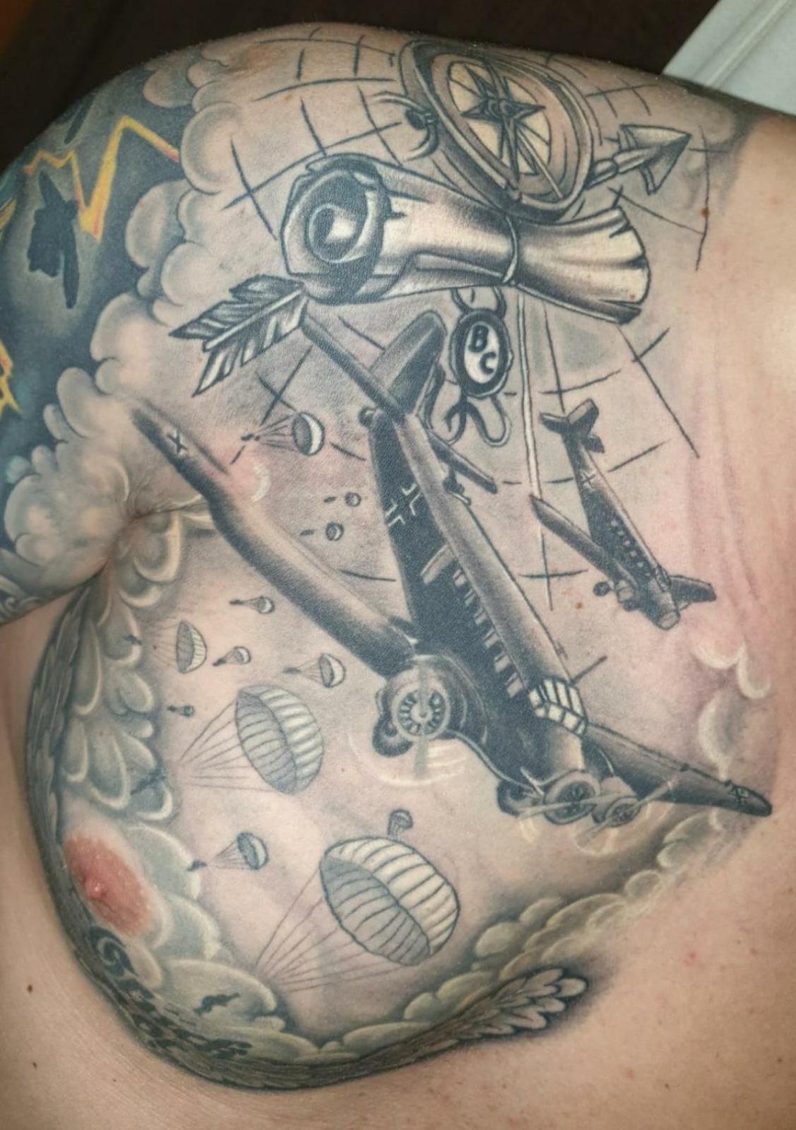 Tattoo PENSION mit Restaurant und Tattoo-Studio
