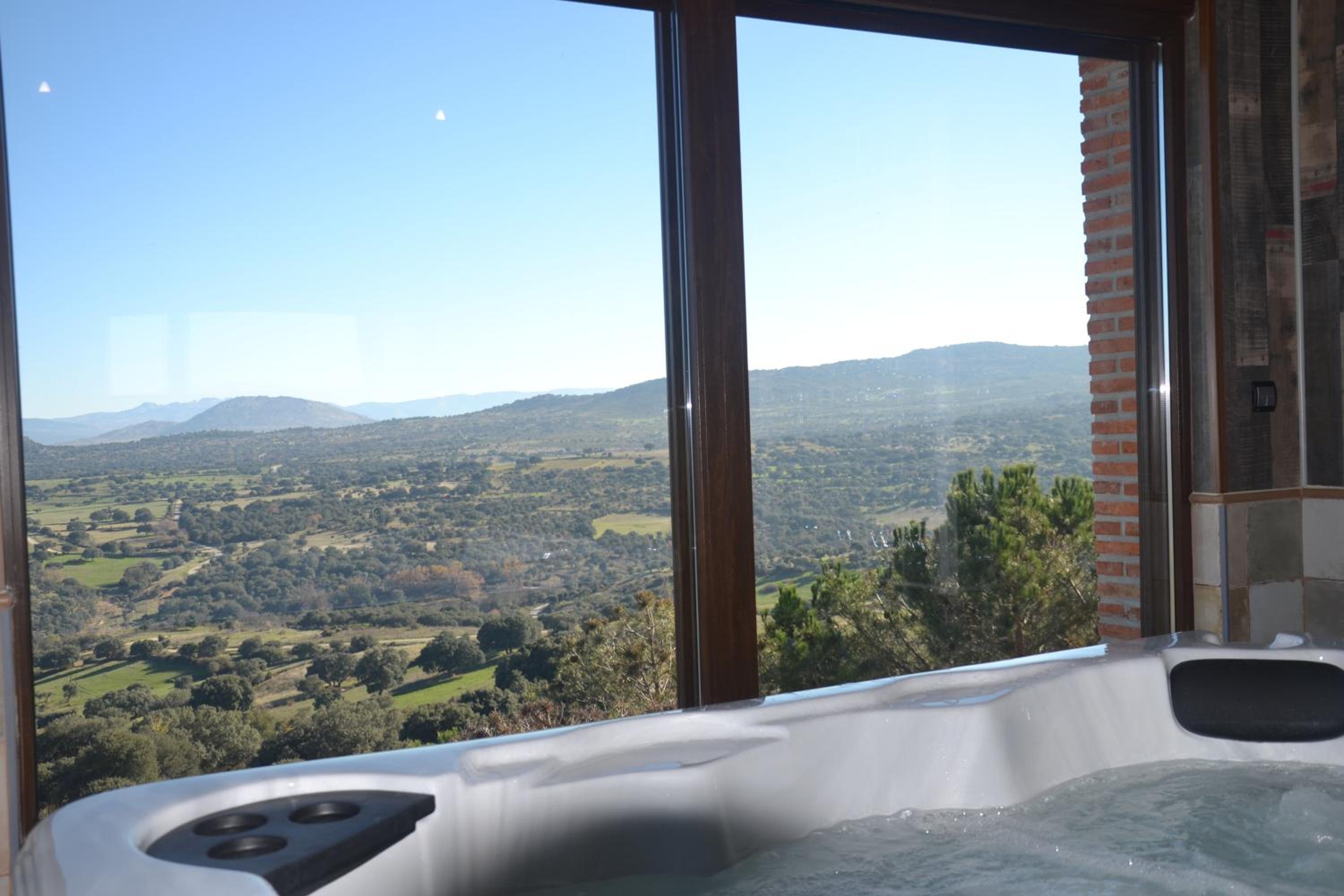 Casa Rural & SPA Mirador Gredos view 2
