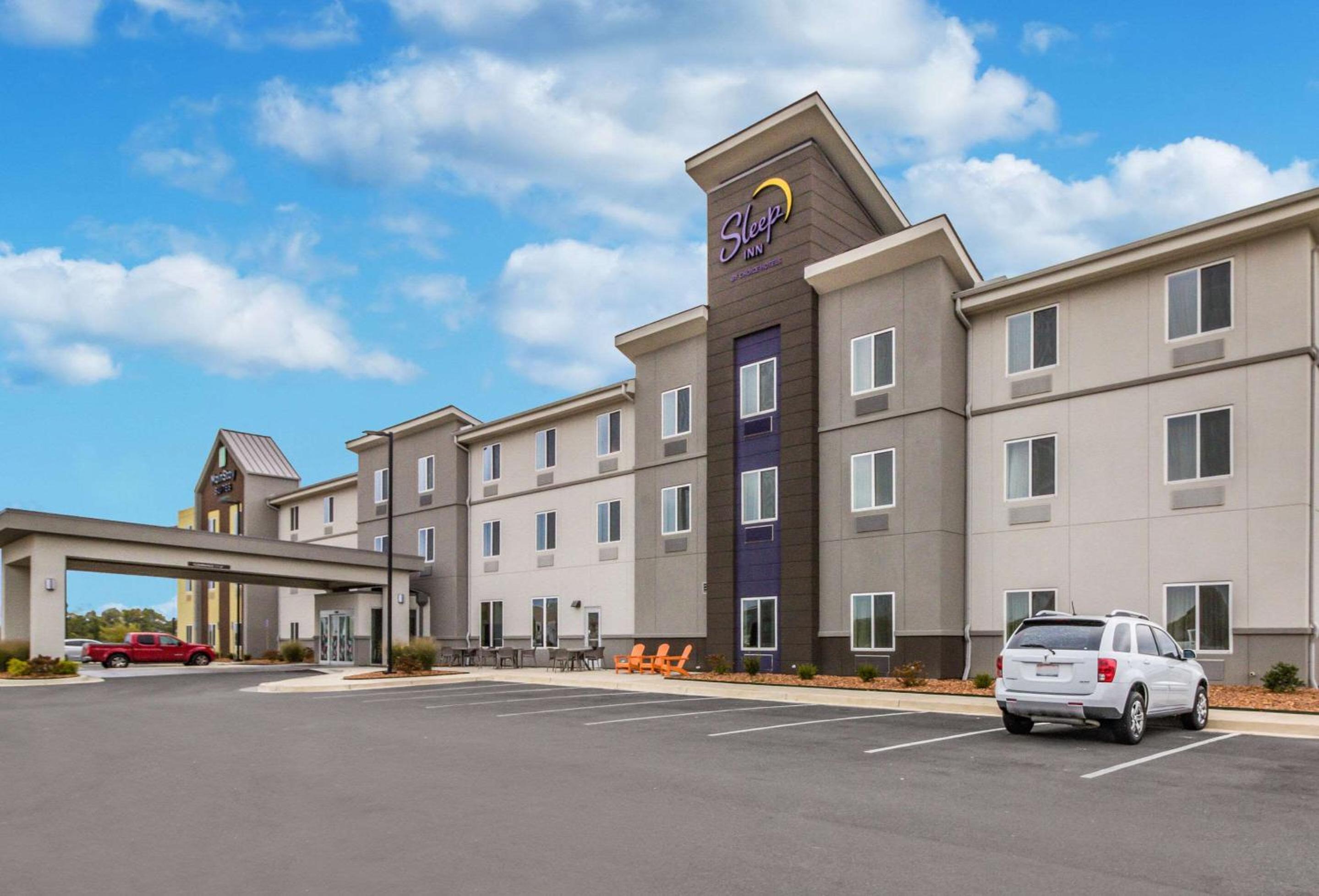 Sleep Inn at Discovery Park of America view 4