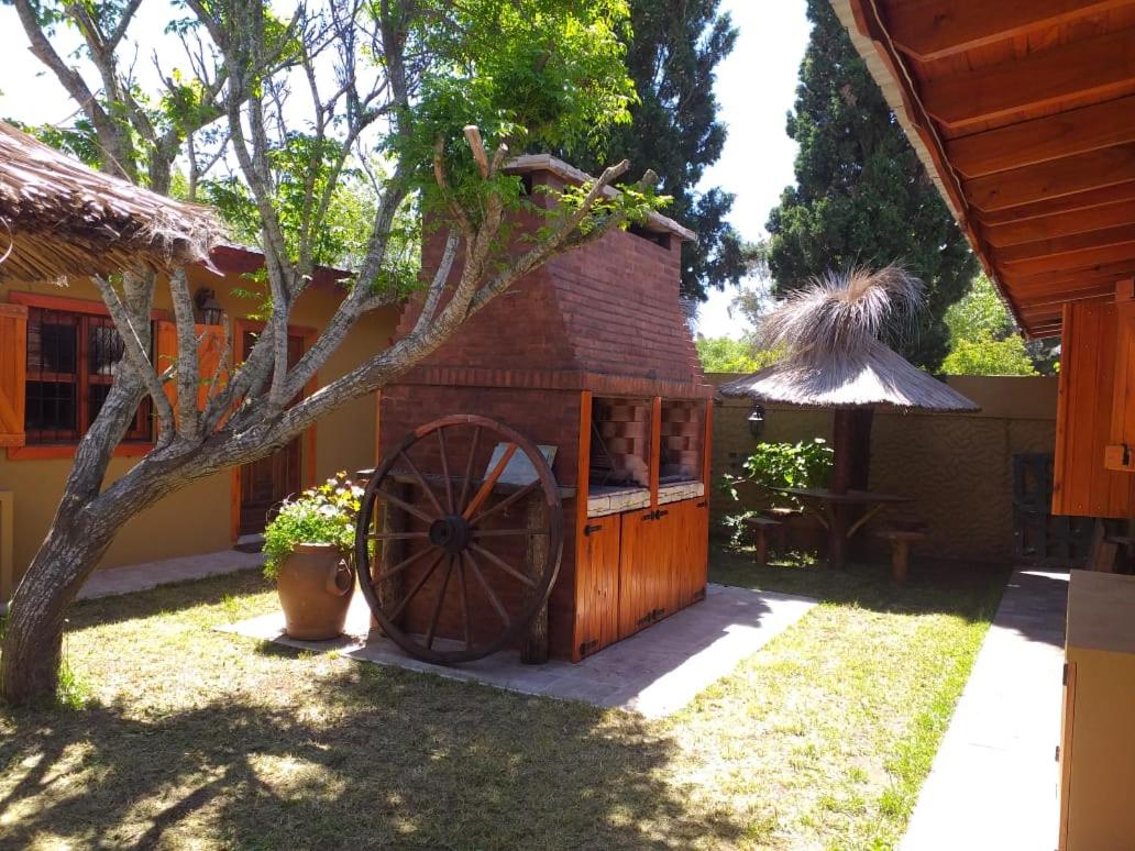 LAS ACACIAS