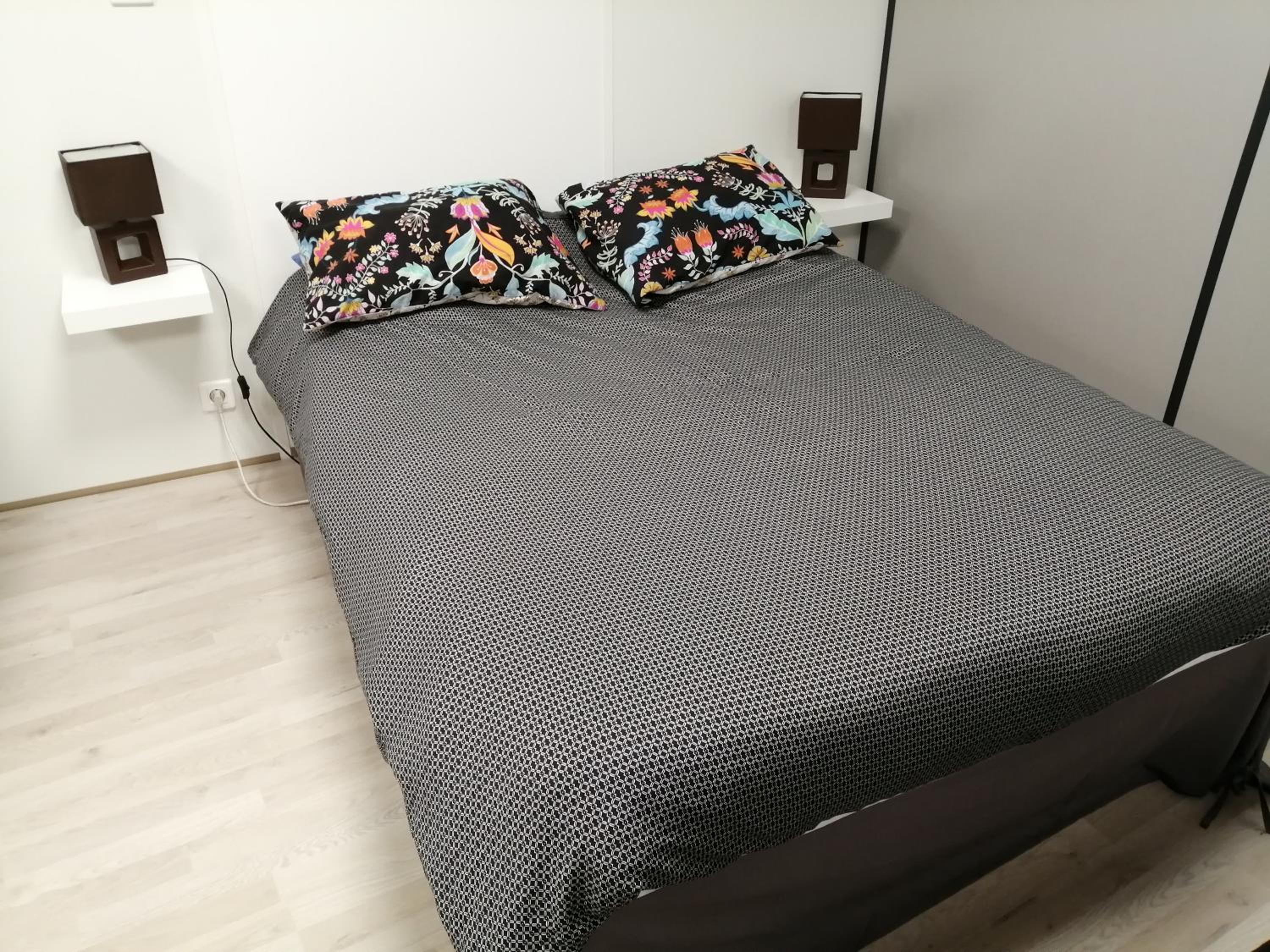 Photo 12