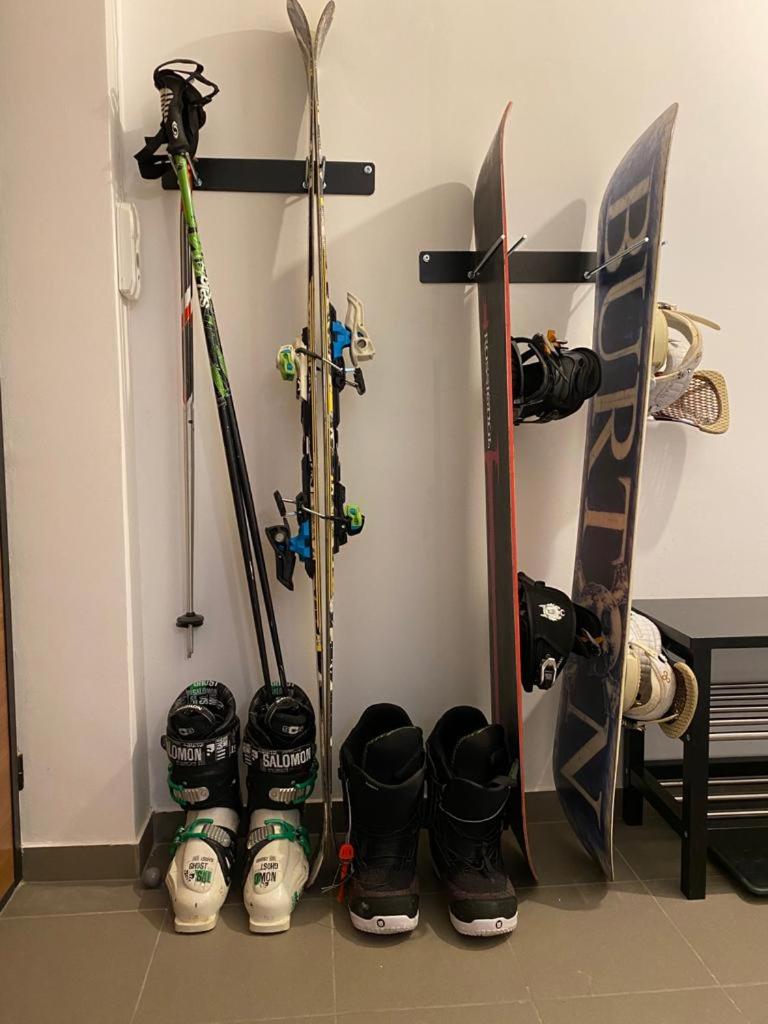 La Momo en Lupeni — activities & amenities