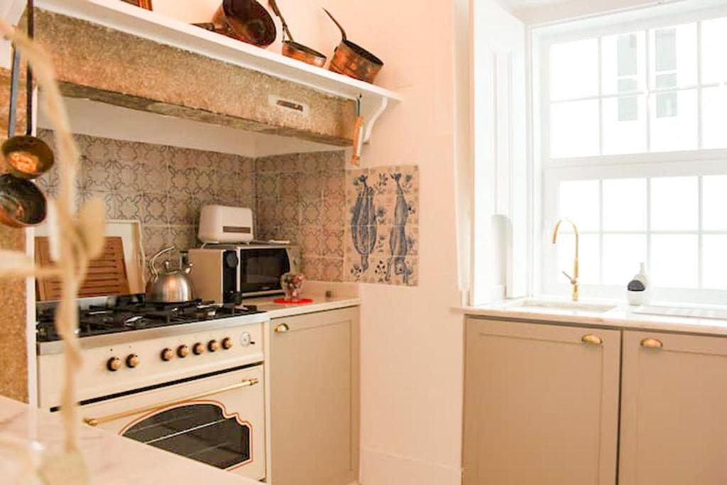 Central 3 Bedrooms in Ericeira by Lovely Bay view 5