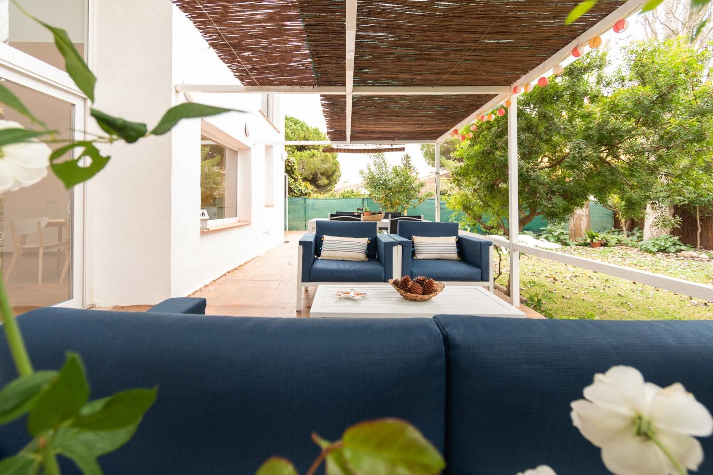 Casa con gran jardín cerca de la playa - BAIX view 4
