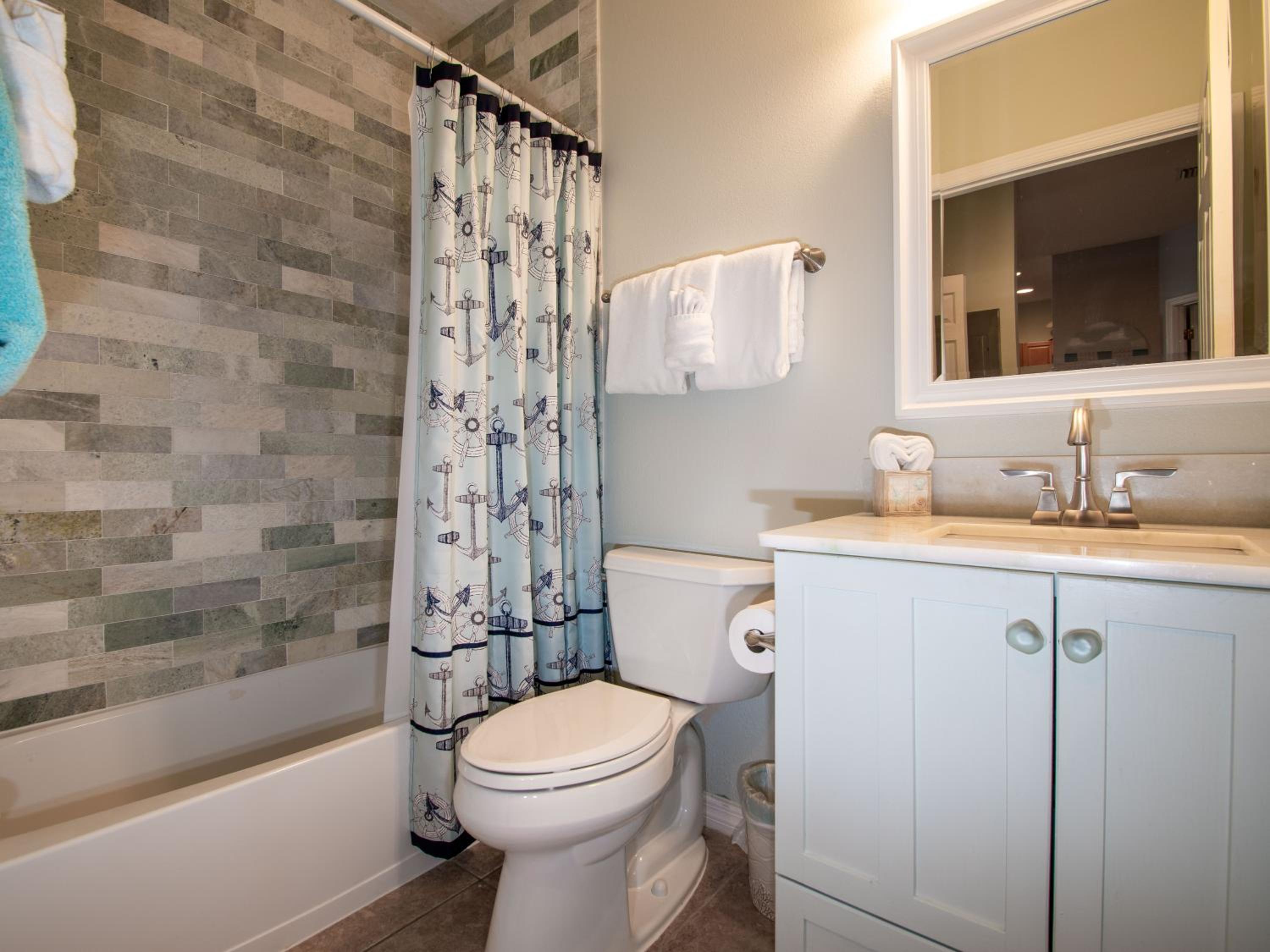 Harborview Grande 803
