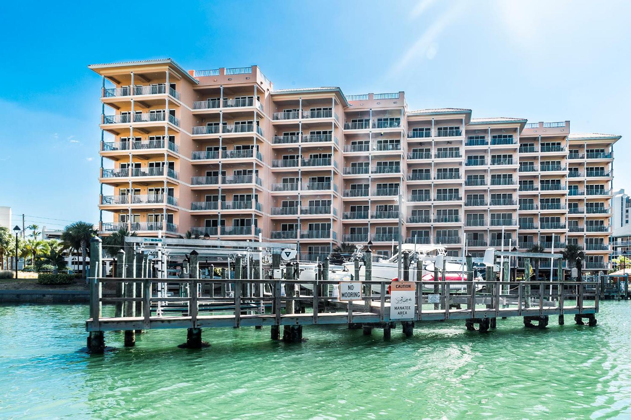Harborview Grande 803