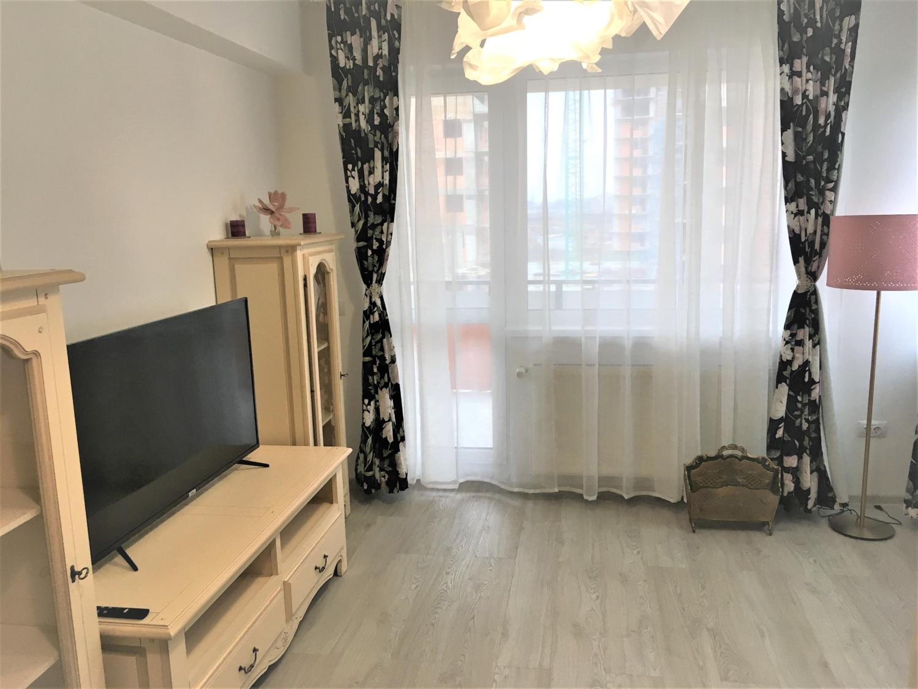 23 Residence view 5