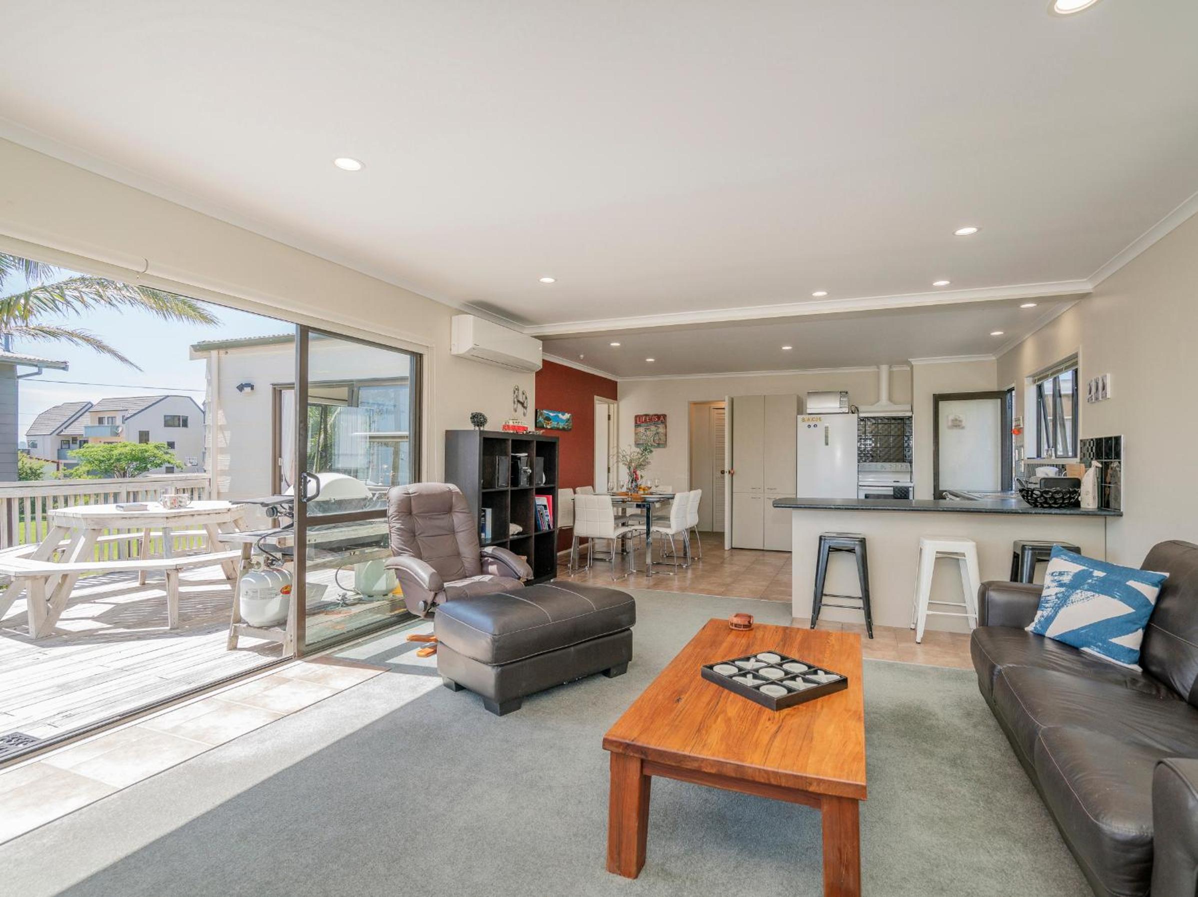 Surf Stay - Whitianga Holiday Home view 4