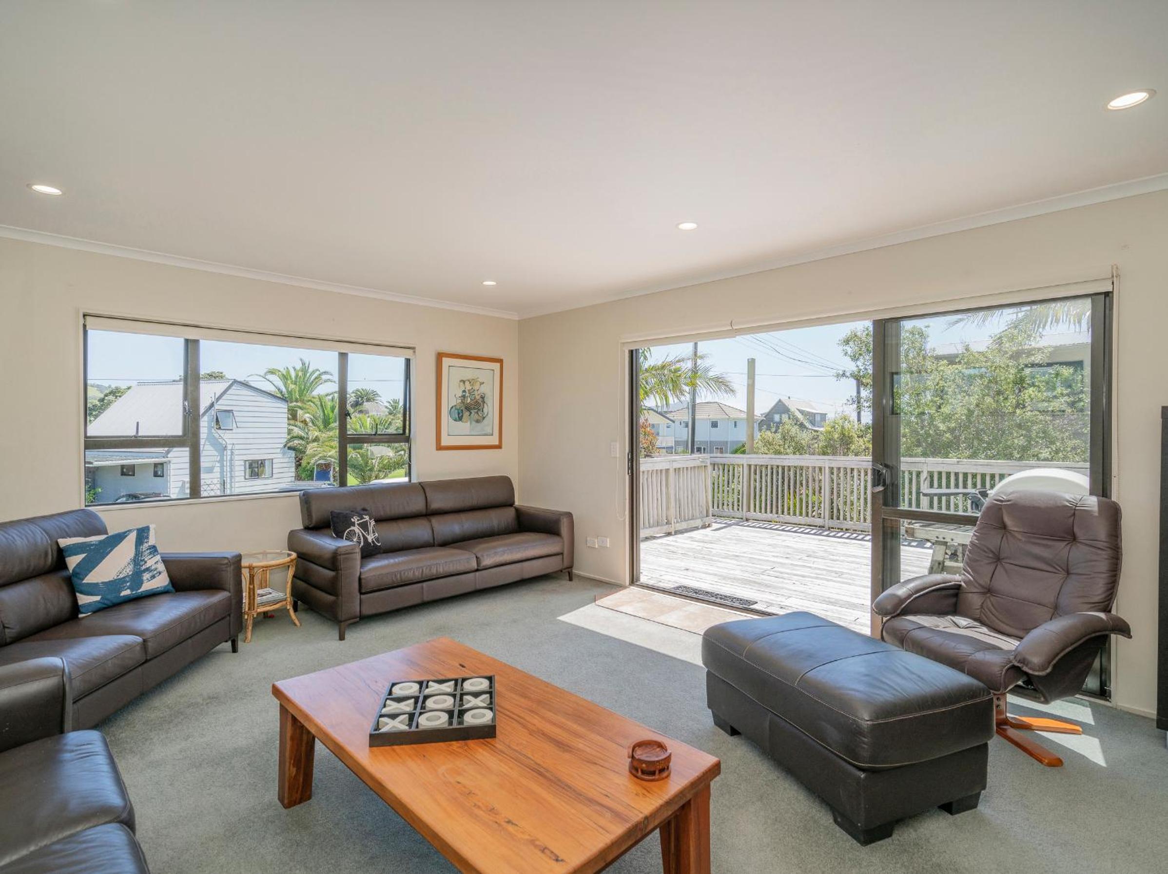 Surf Stay - Whitianga Holiday Home view 3
