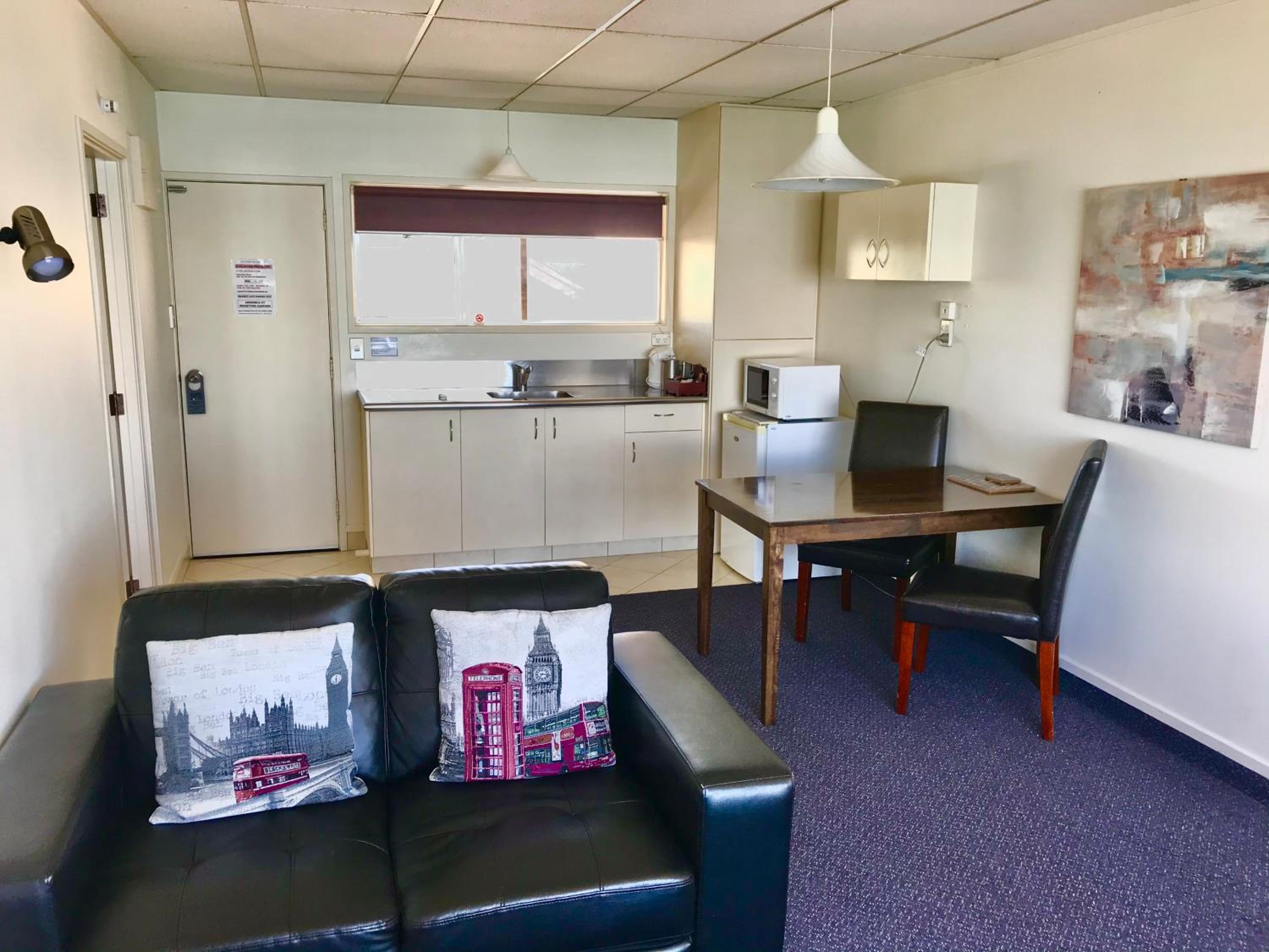 Tui Oaks Motel — photo 42