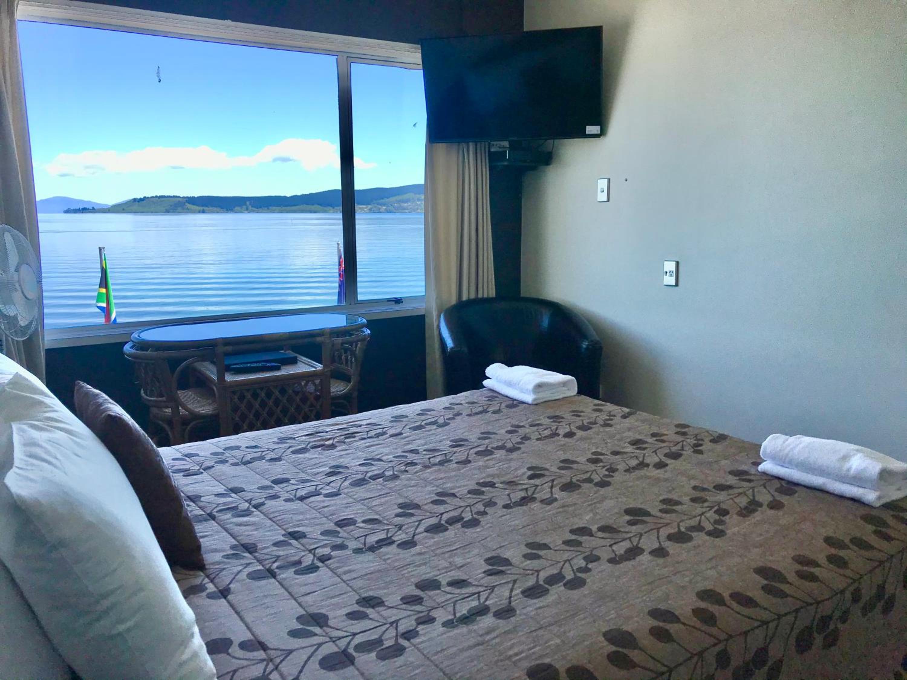 Tui Oaks Motel — photo 94