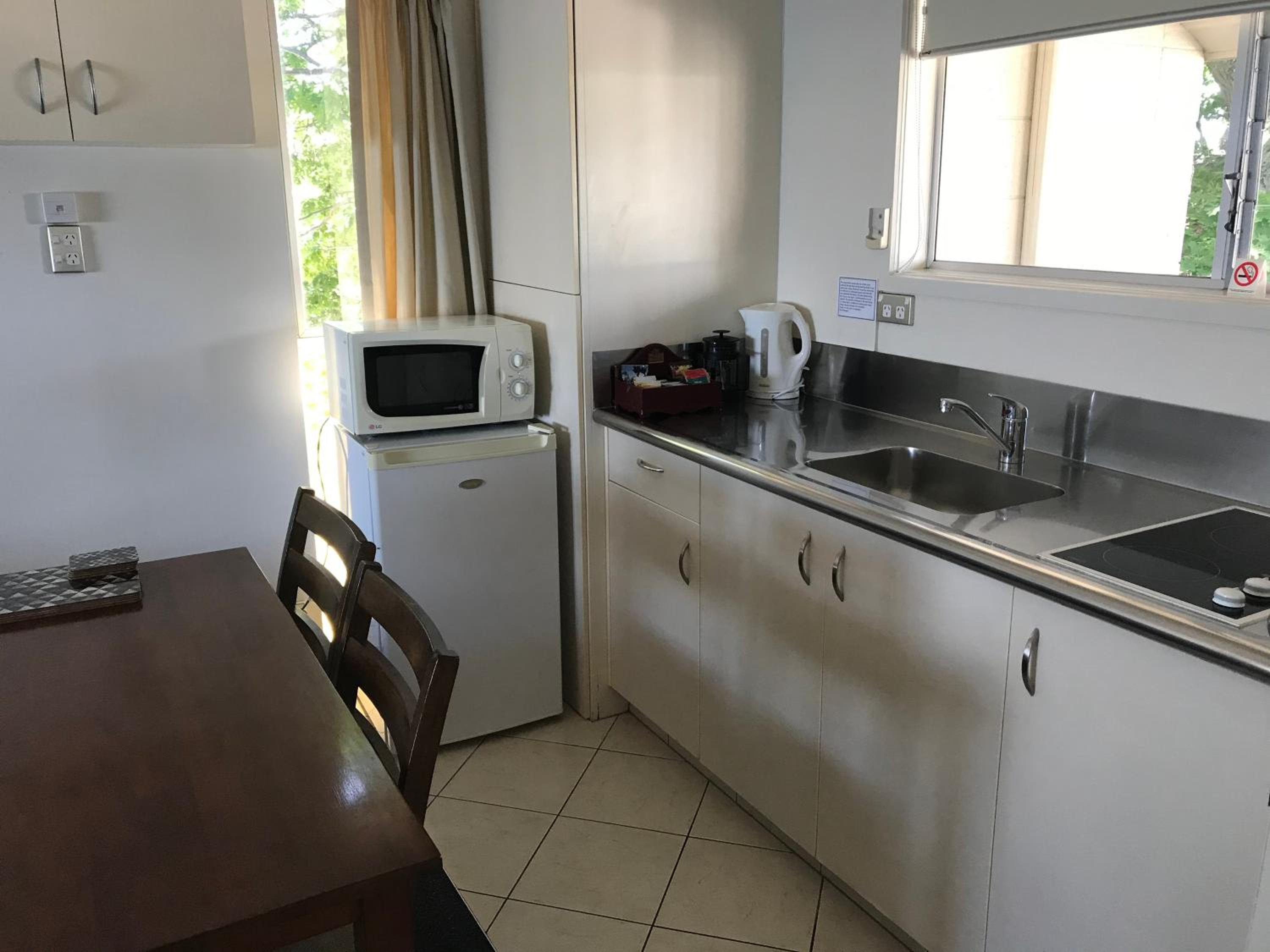 Tui Oaks Motel — photo 28