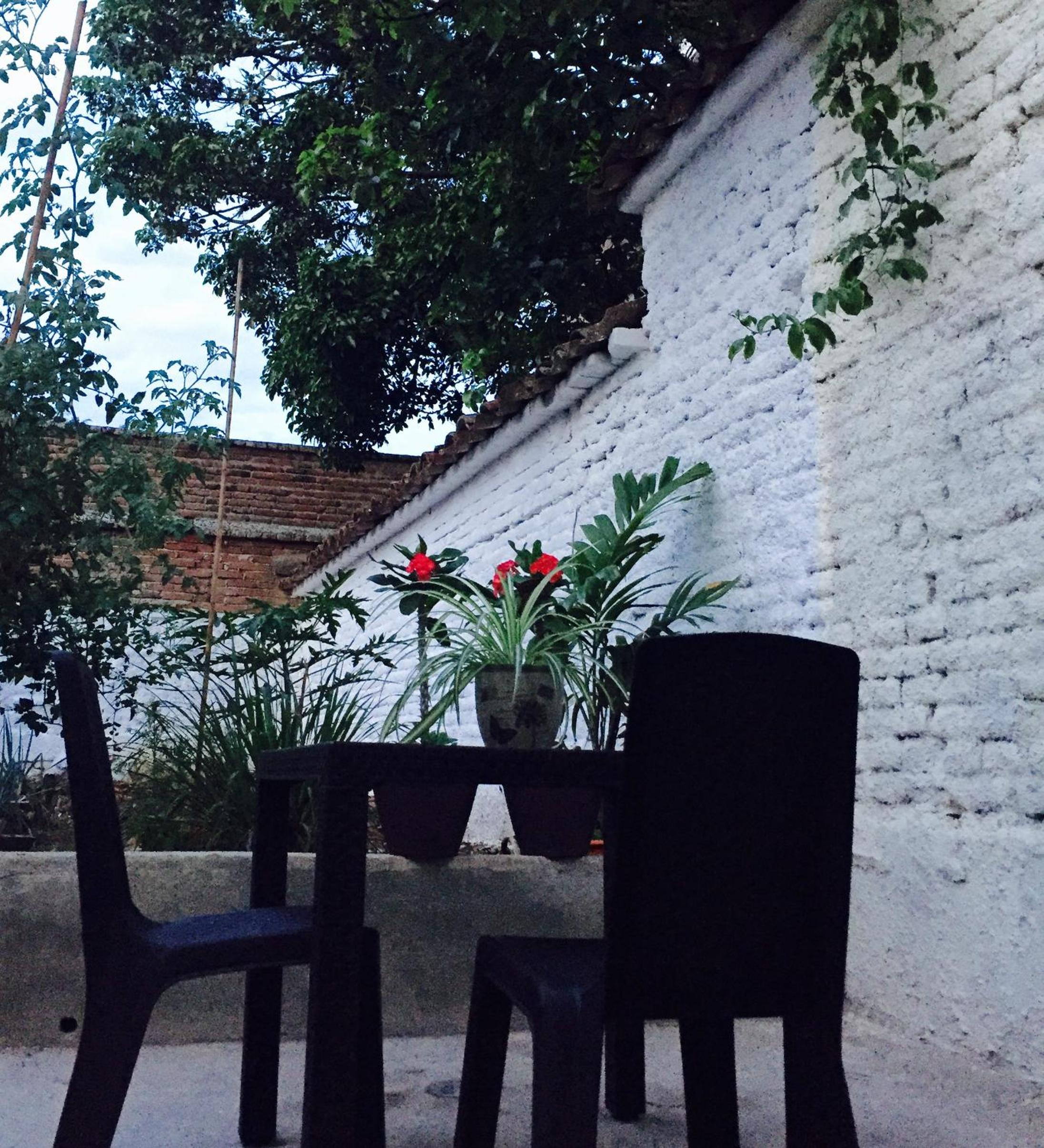 Casa Helga a dos cuadras de la Basílica, casa entera con jardín amplio, 6 habitaciones, 5 baños, cocina, comedor y sala de TV