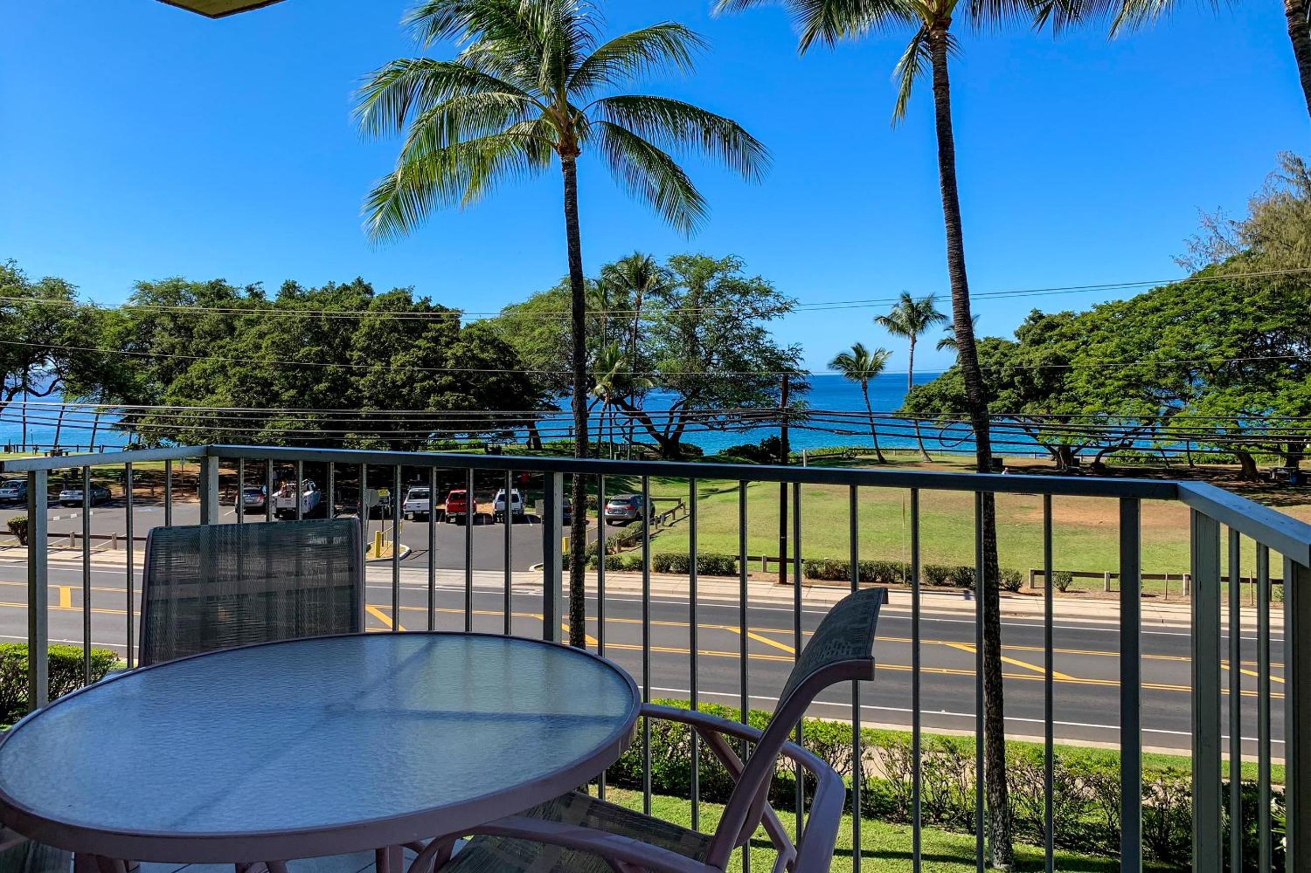 Haleakala Shores A-301, Panoramic Views, Split AC