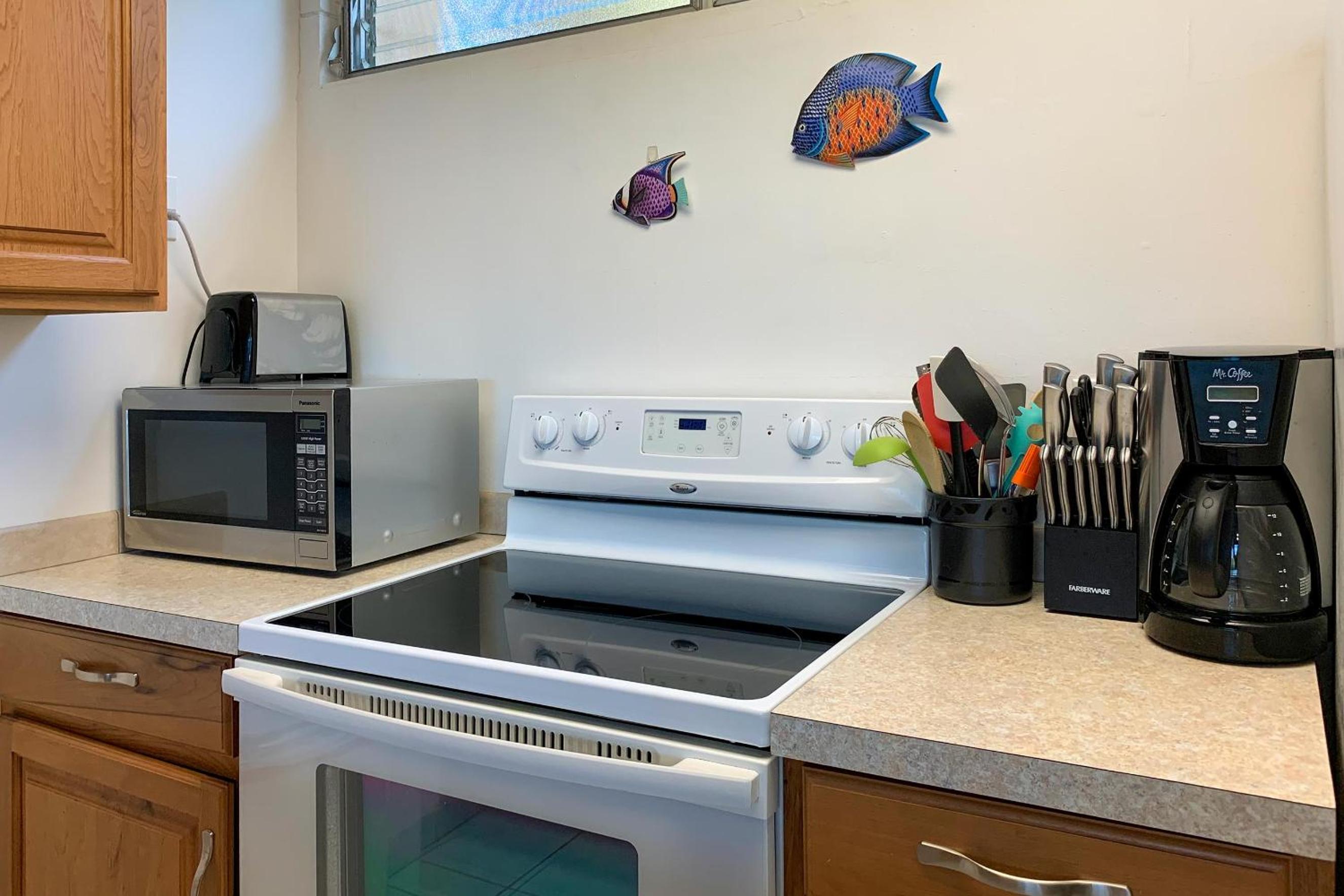 Haleakala Shores A-301, Panoramic Views, Split AC