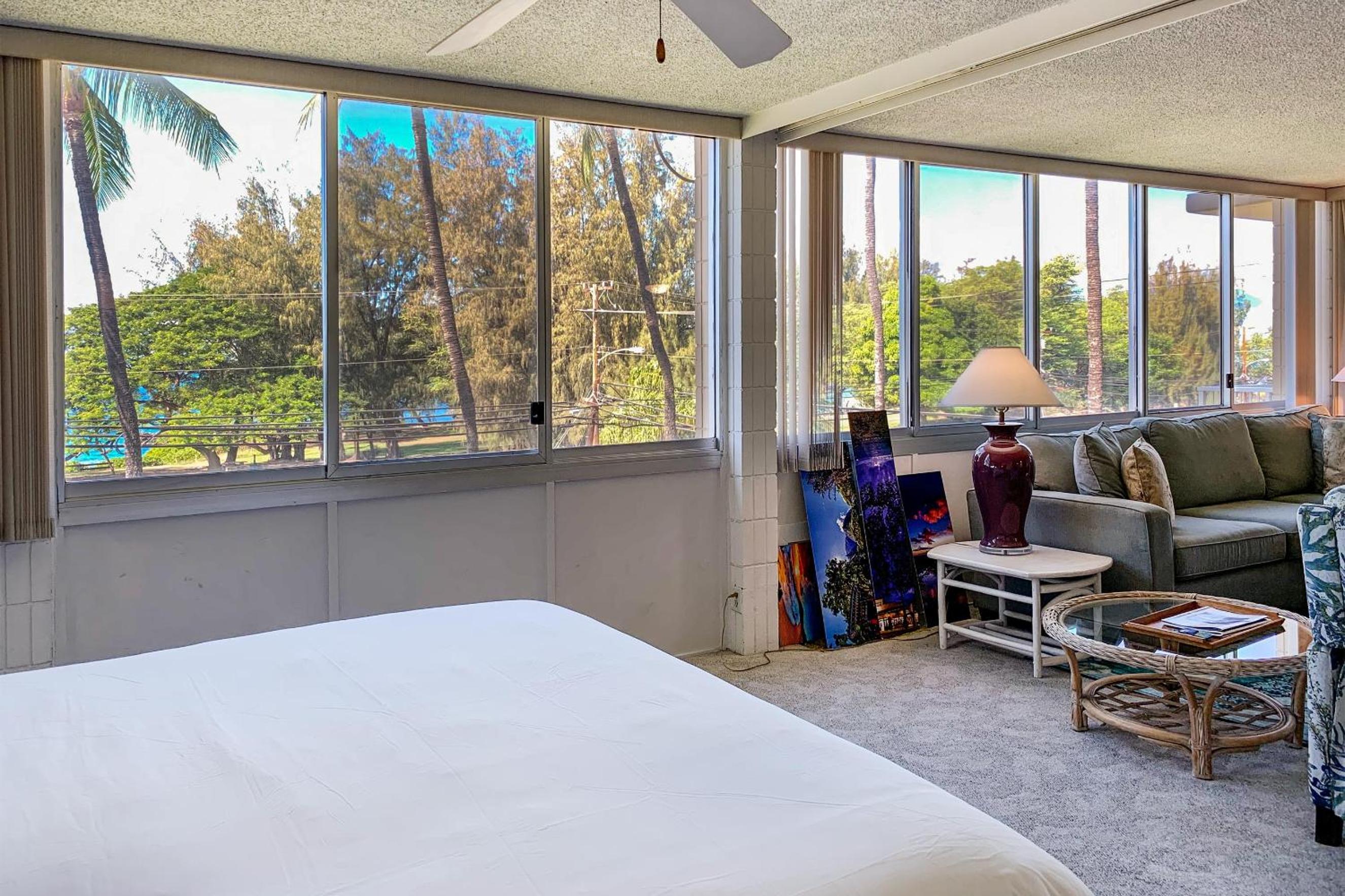 Haleakala Shores A-301, Panoramic Views, Split AC