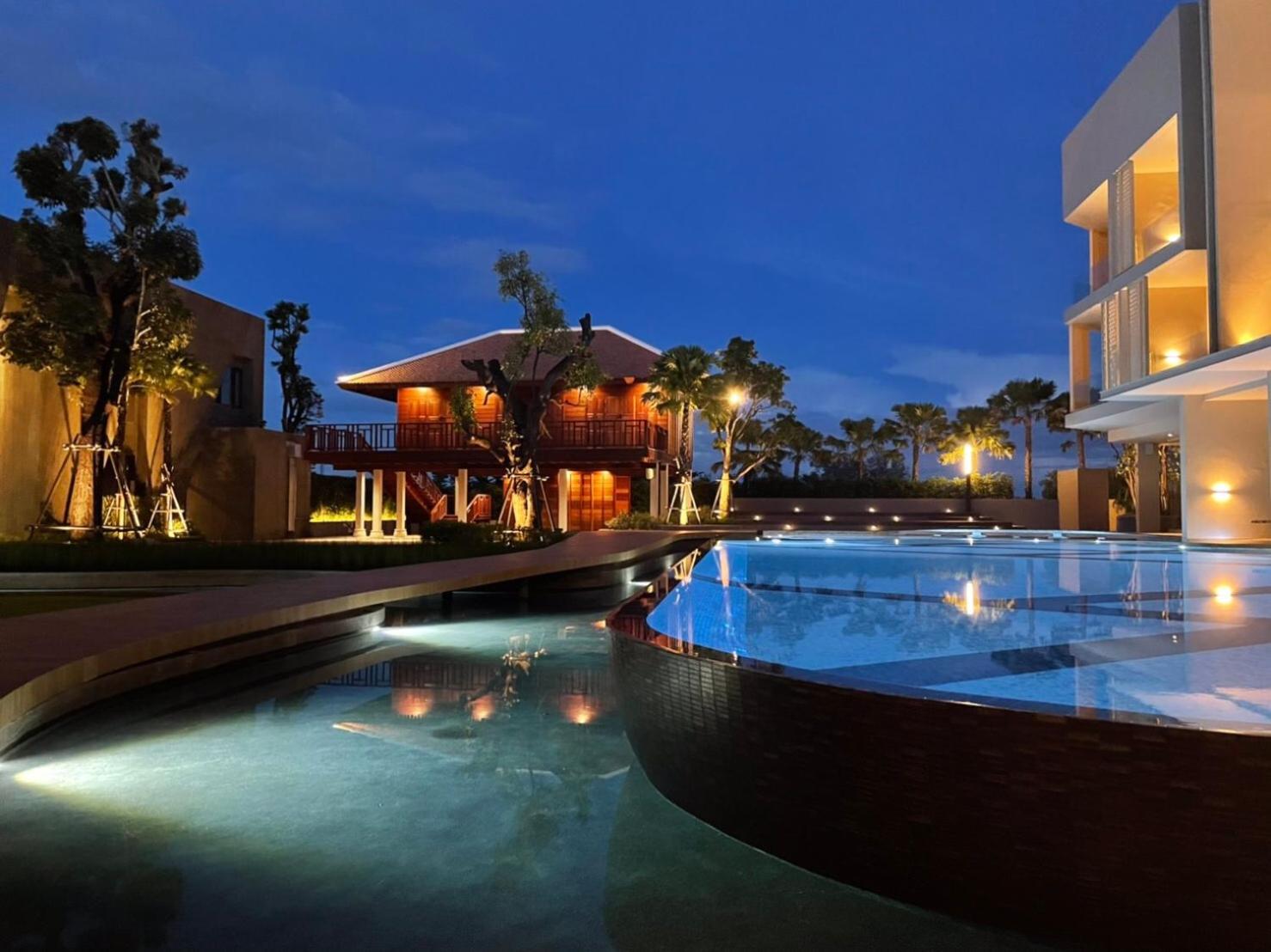 The Signature Hotel Airport 21