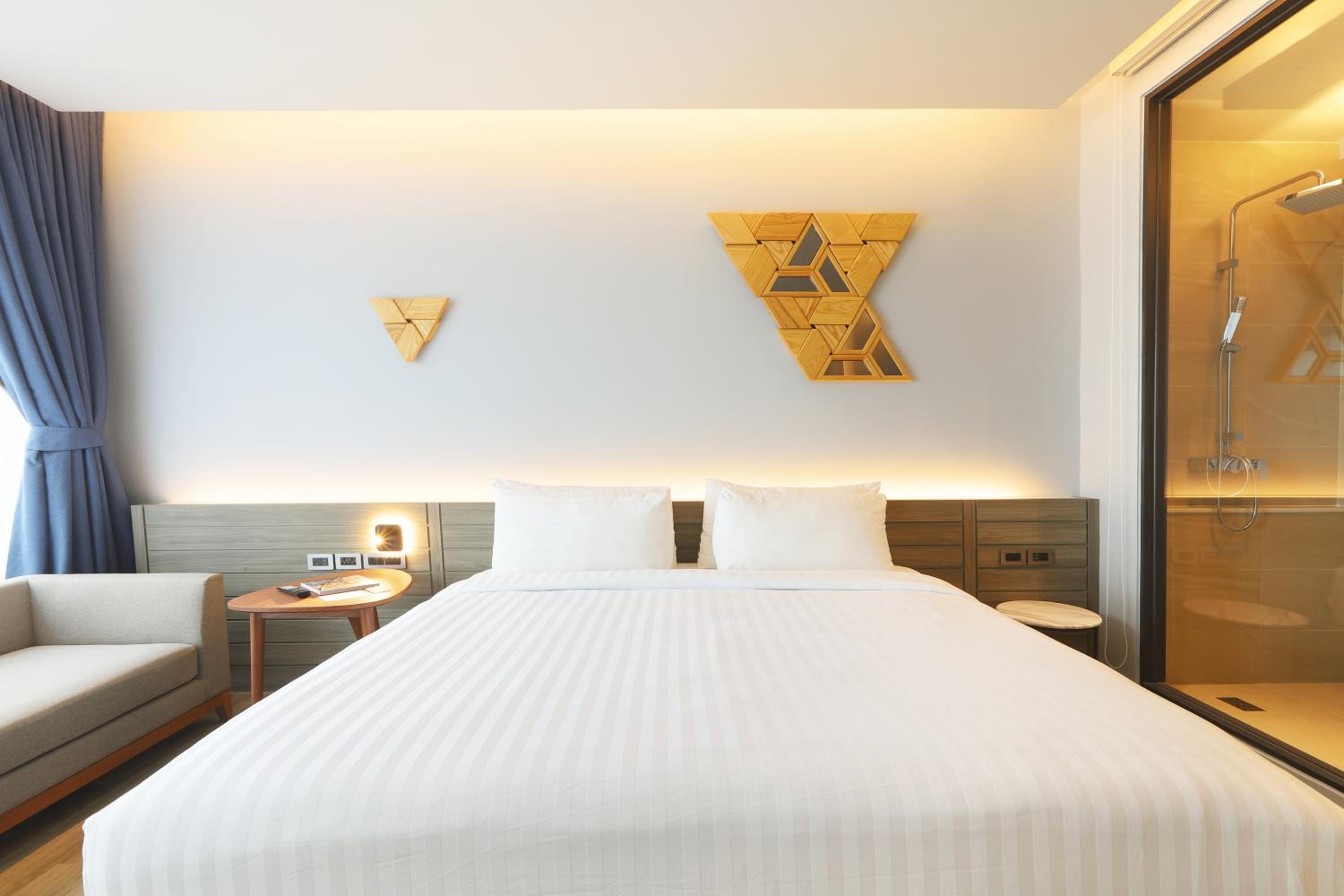 The Signature Hotel Airport 55