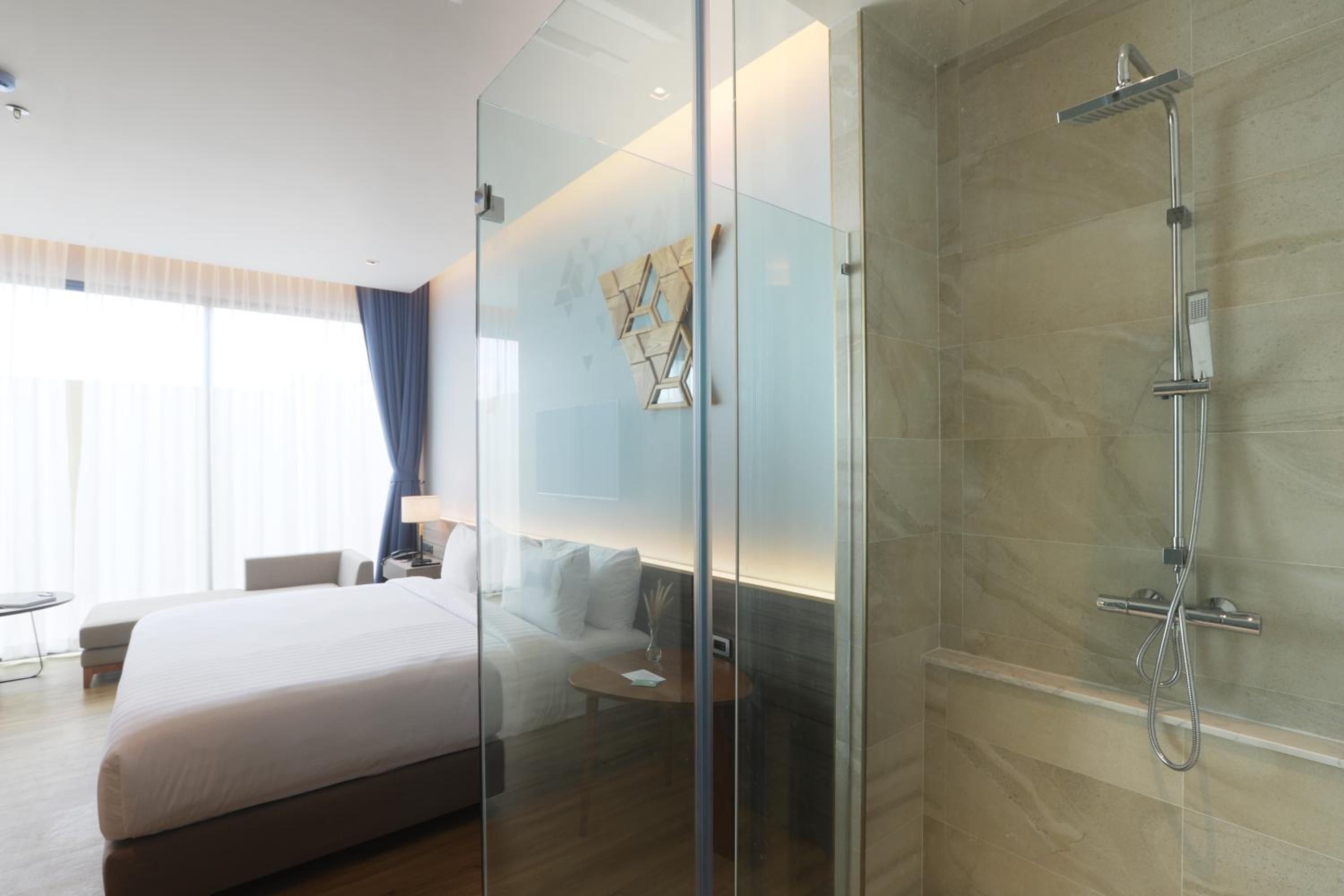 The Signature Hotel Airport 60