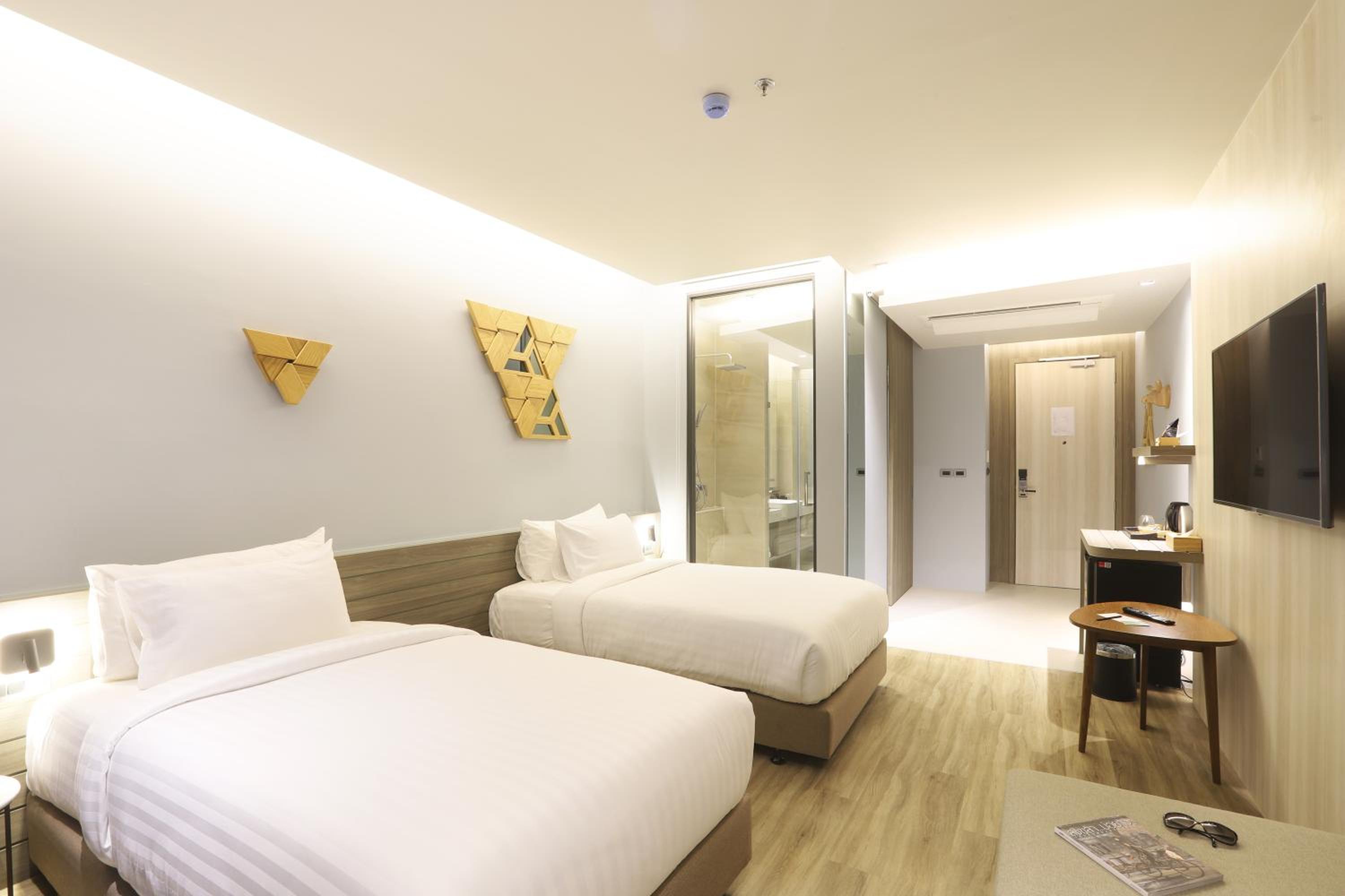 The Signature Hotel Airport 49