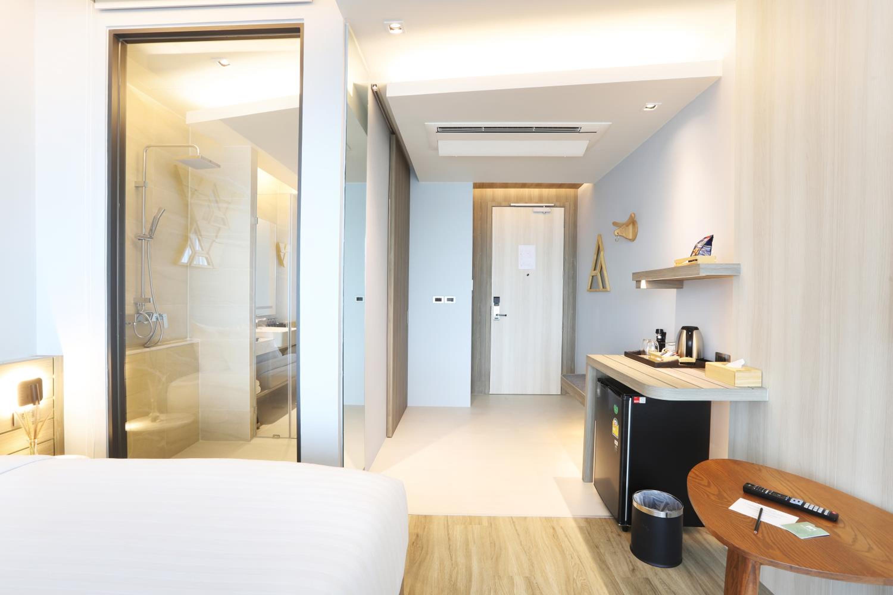 The Signature Hotel Airport 43