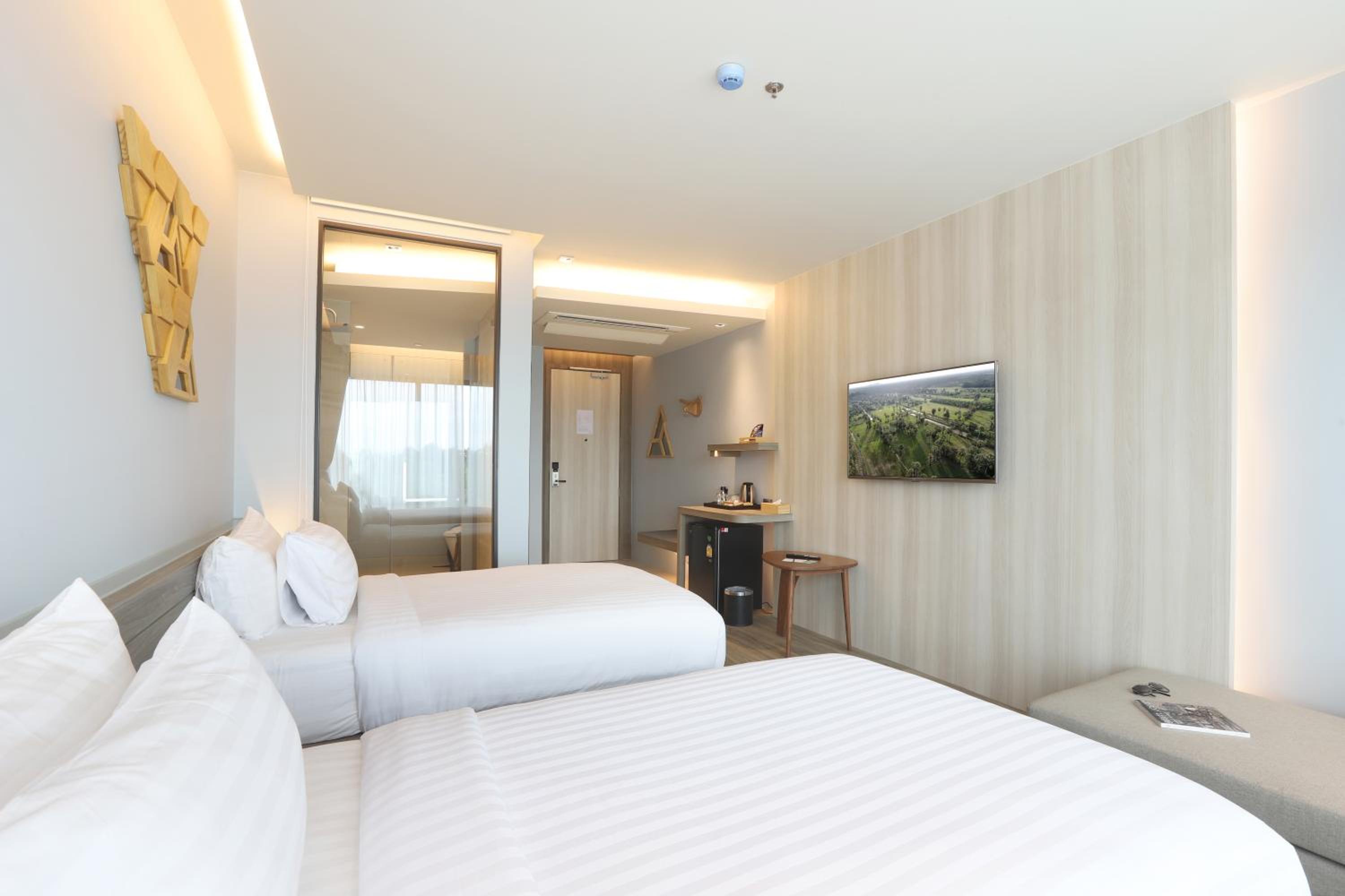 The Signature Hotel Airport 107