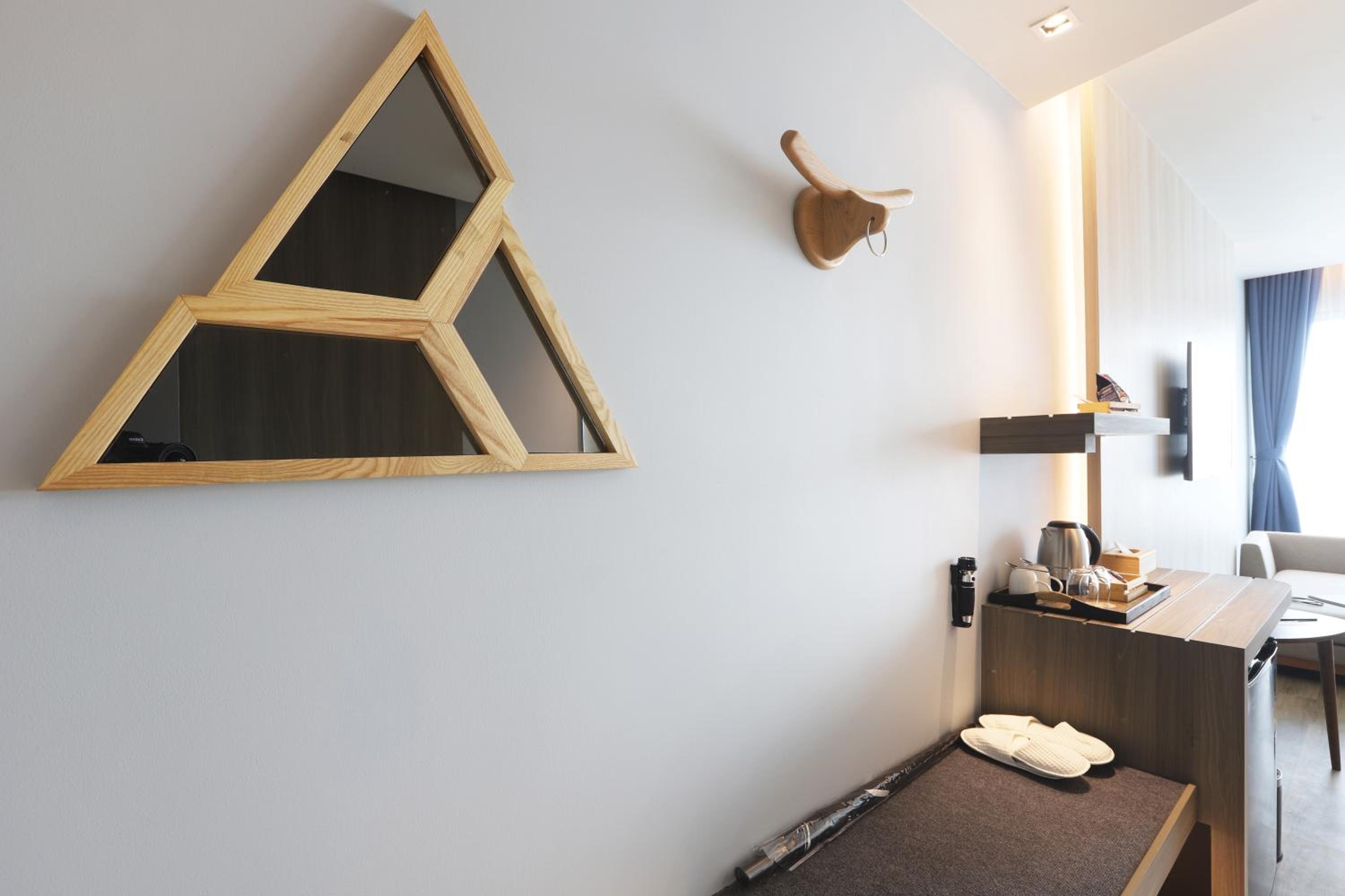 The Signature Hotel Airport 48