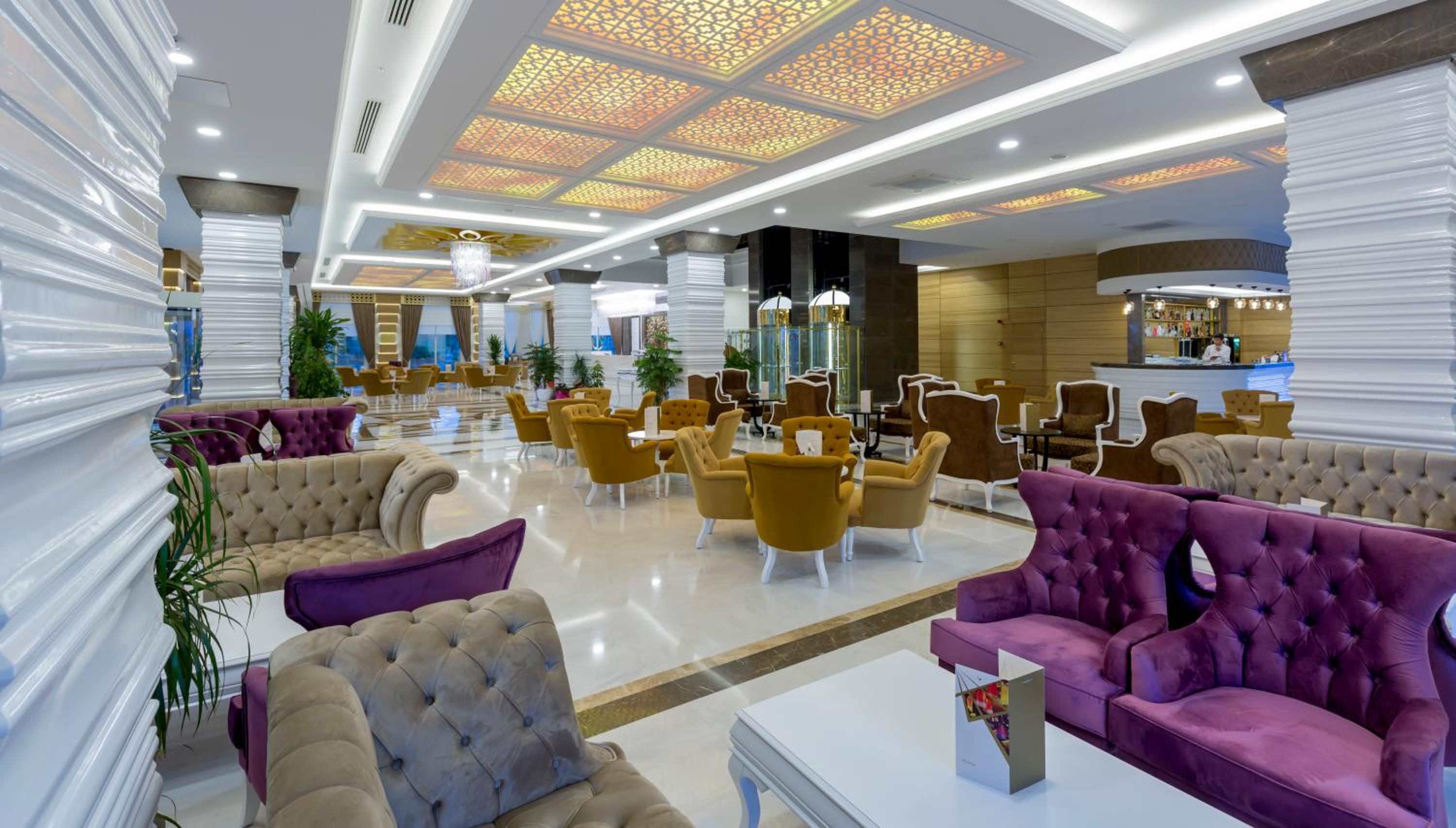 Side Royal Palace - Image 16