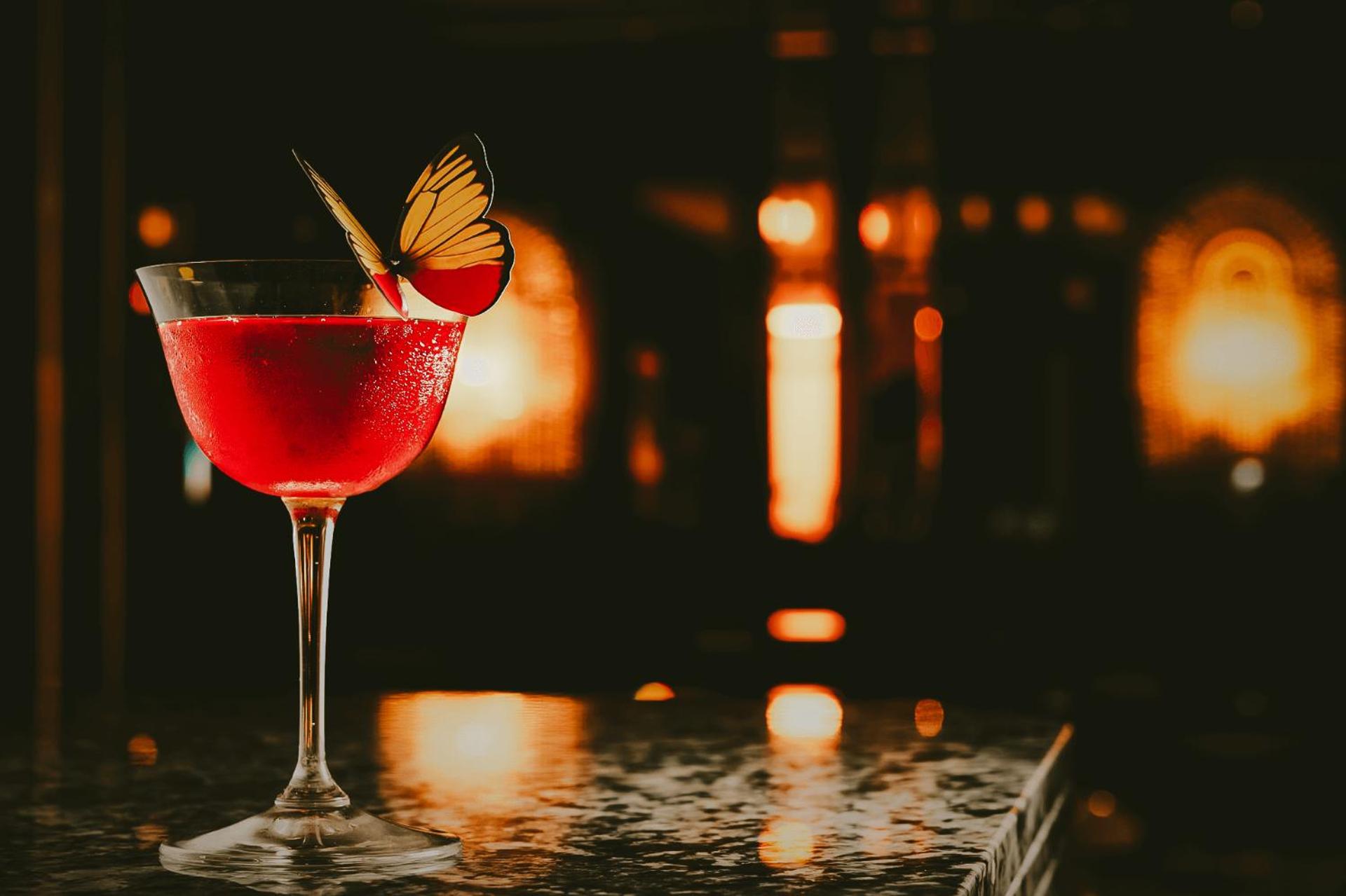 bar