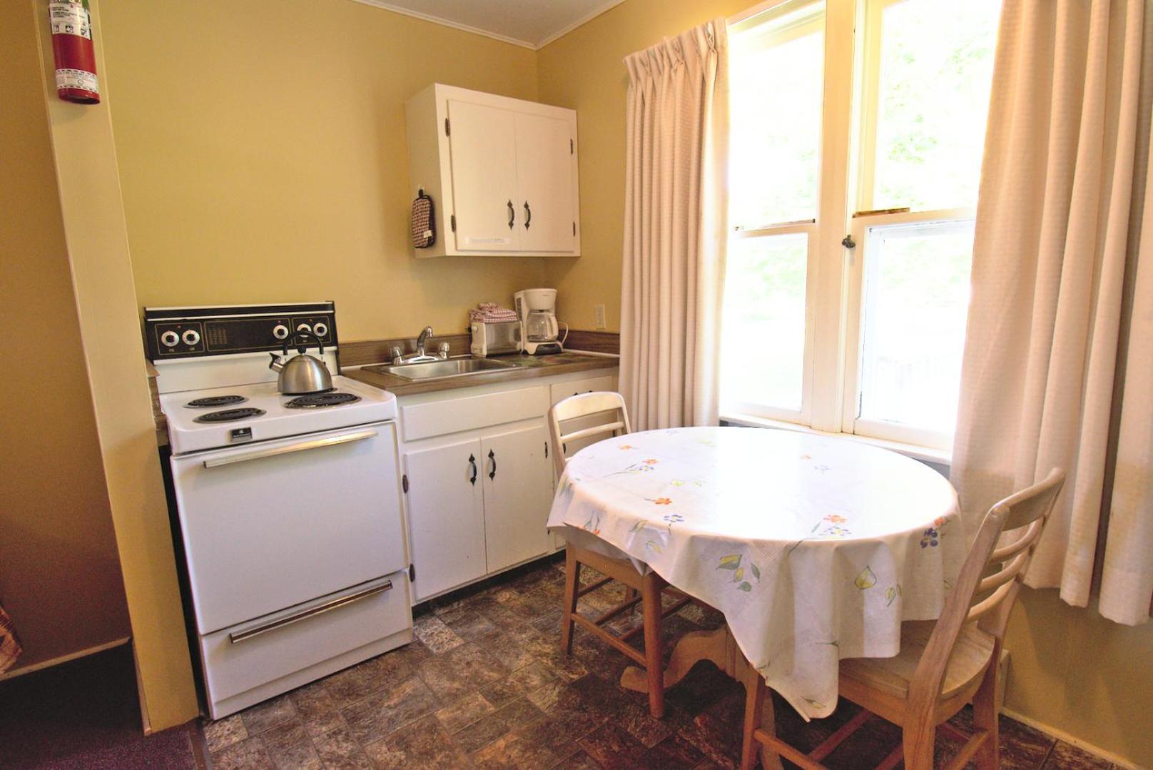 Lakeview Lodge and Cottages
