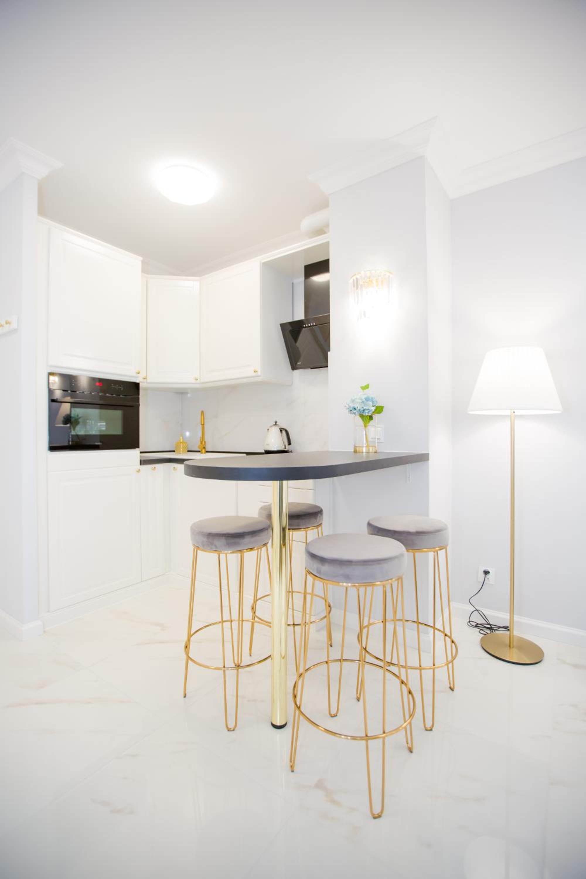 Hamptons Apartment view 3