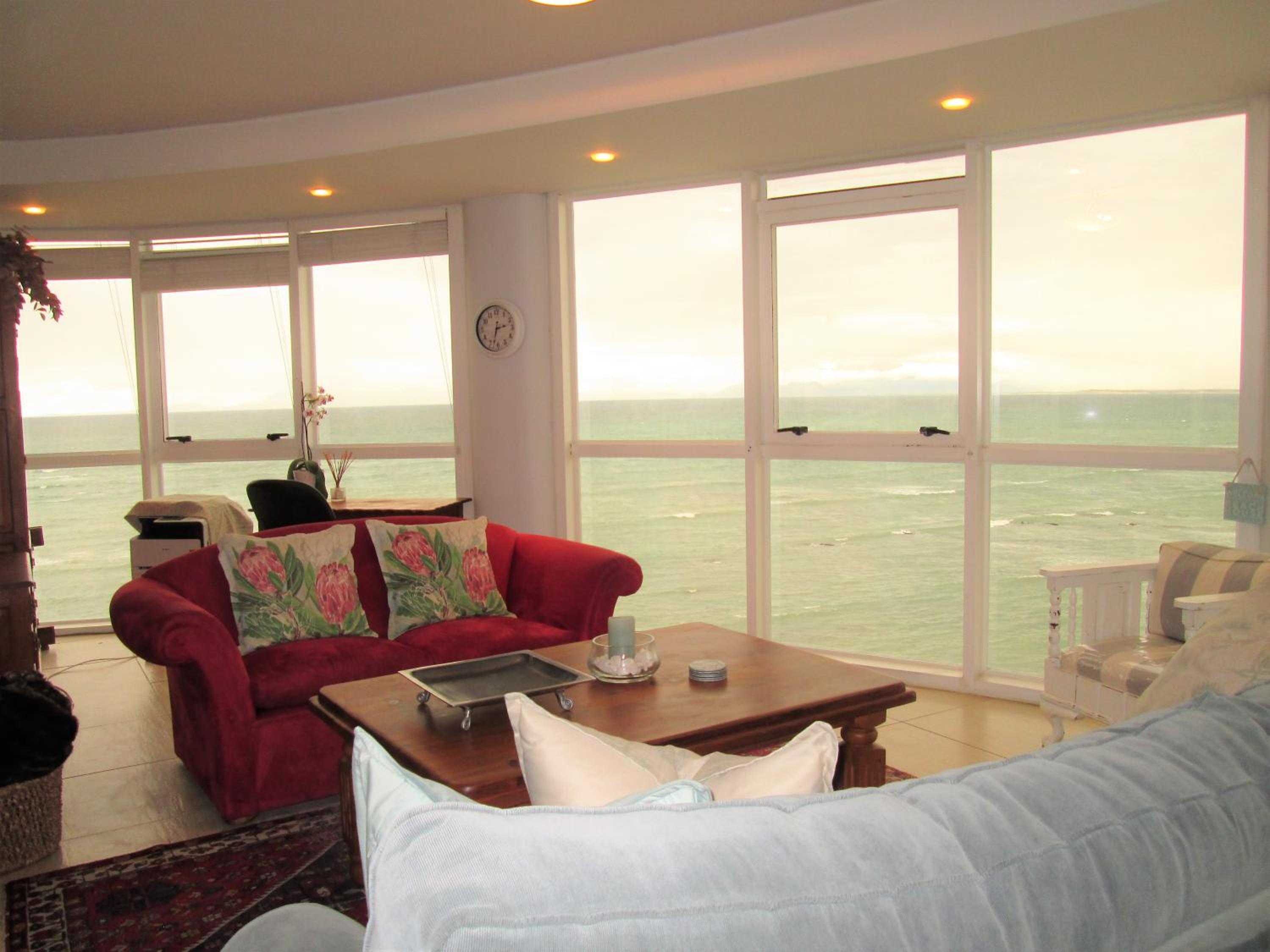 Eugenie's Place, Ocean View Apartments