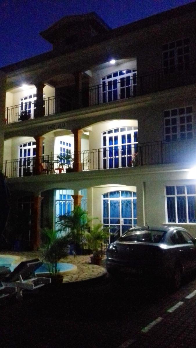 2 bedrooms appartement at Pointe aux piments 200 m away from the beach with shared pool balcony and wifi
