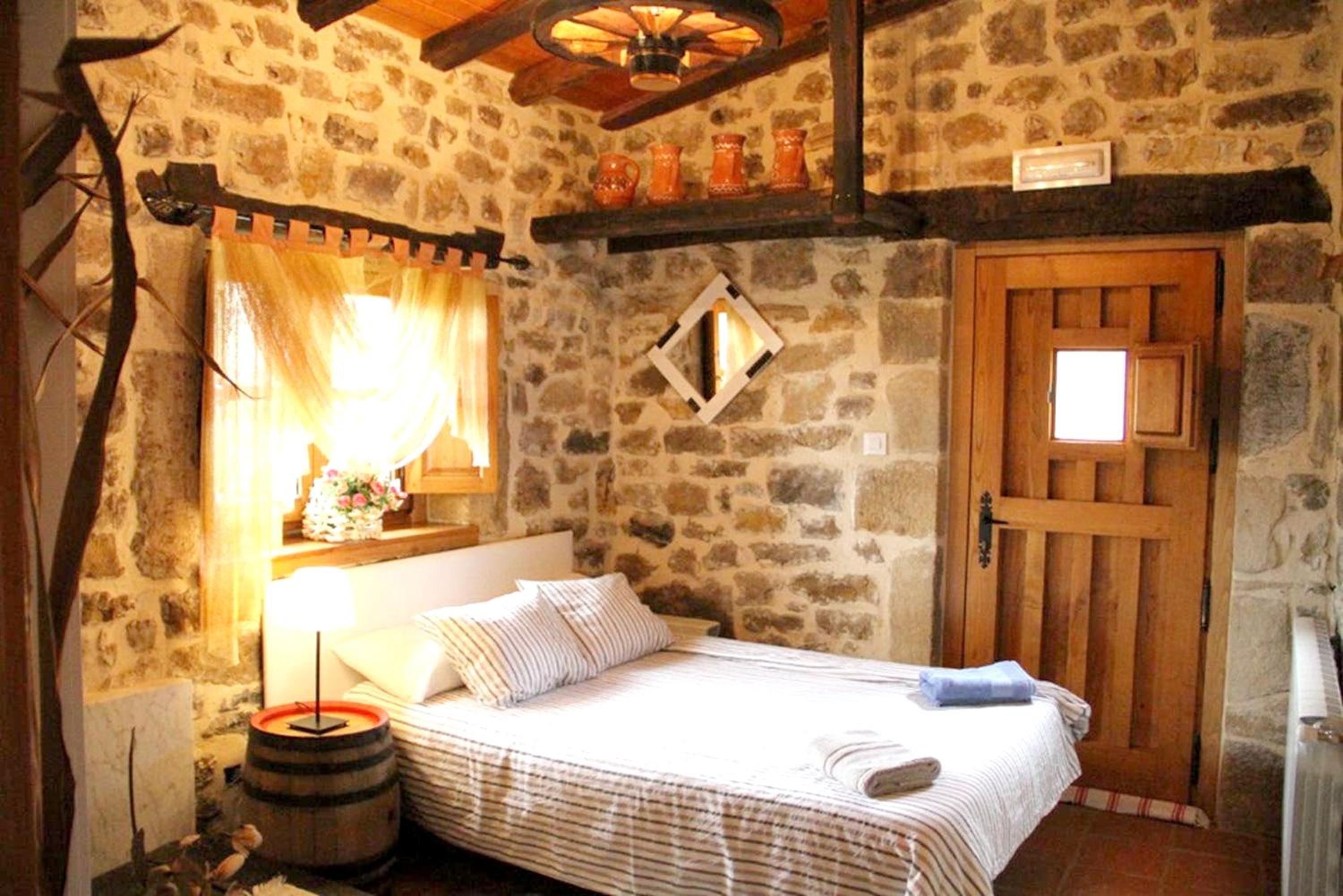 Charming House in La Cavada with Jacuzzi