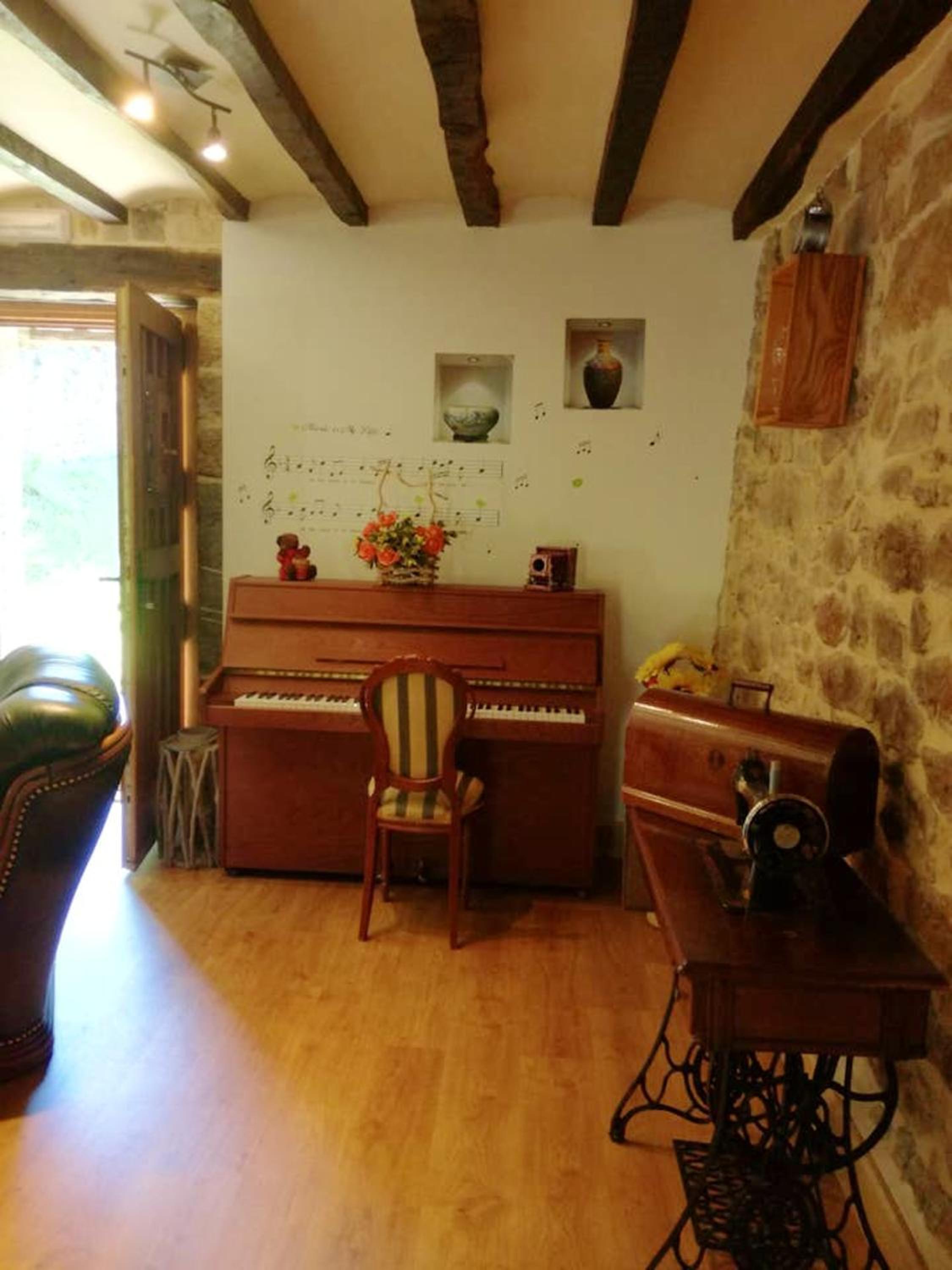 Charming House in La Cavada with Jacuzzi