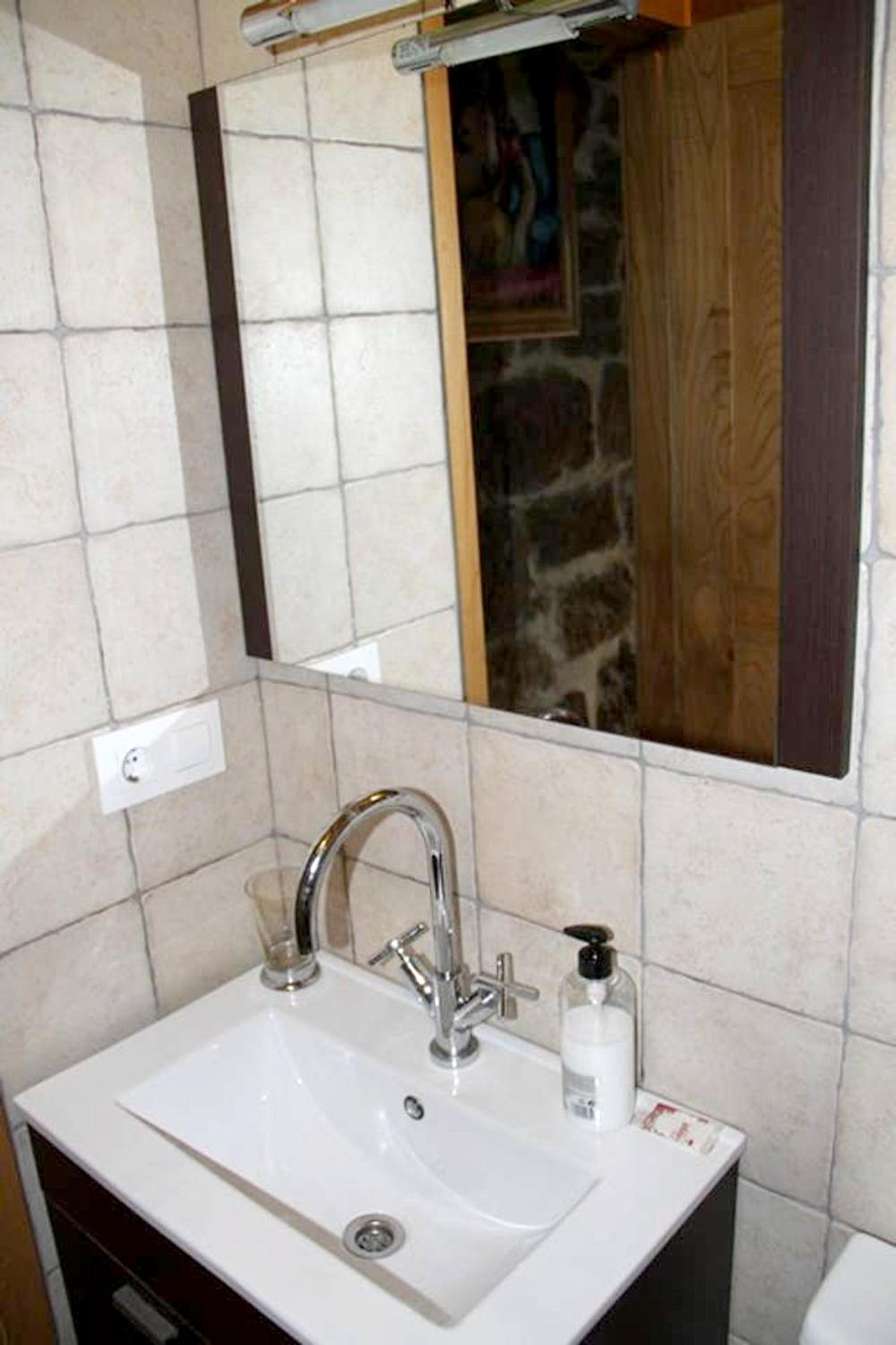 Charming House in La Cavada with Jacuzzi